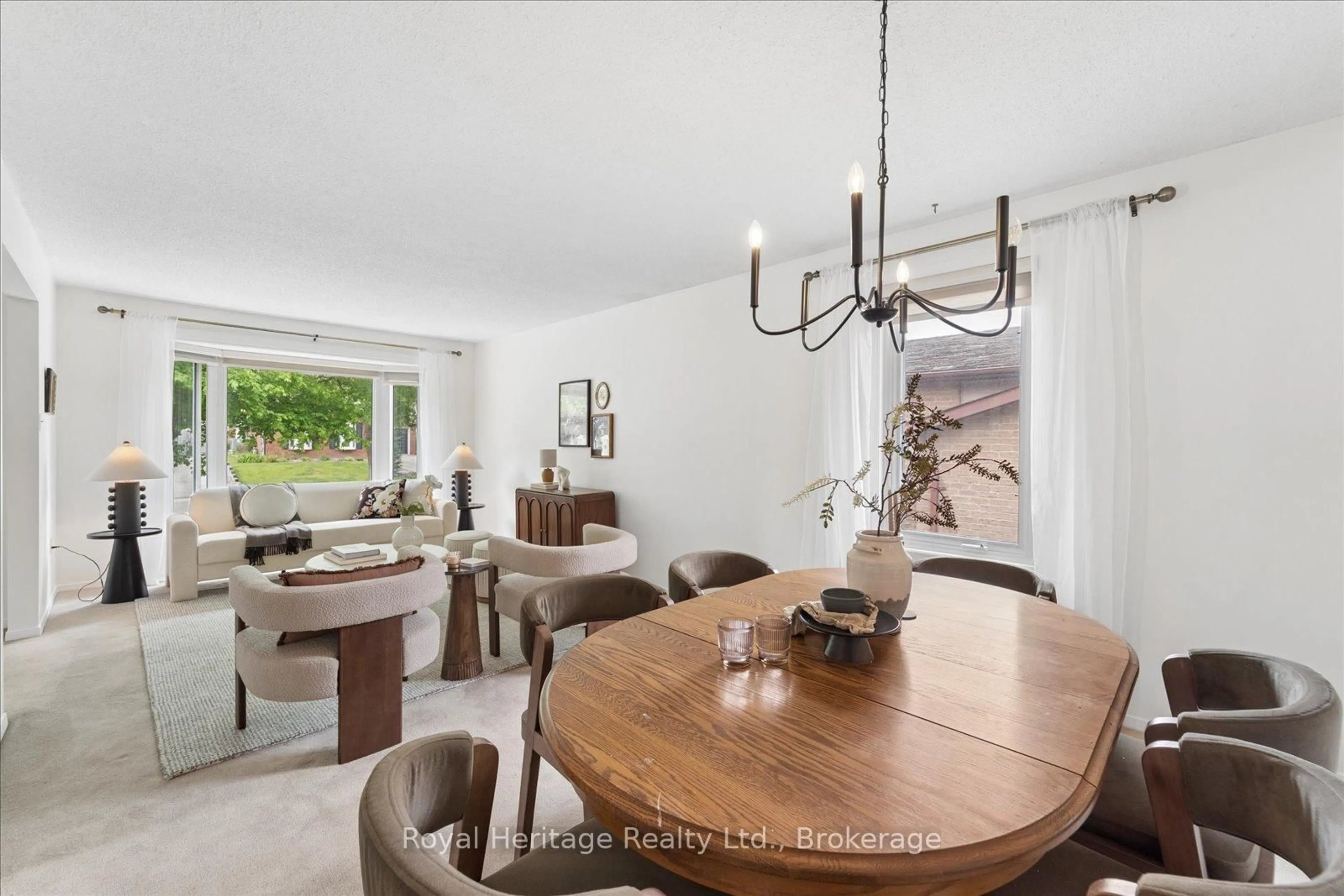 Dining room, unknown for 227 Limerick St, Oshawa Ontario L1J 7H2