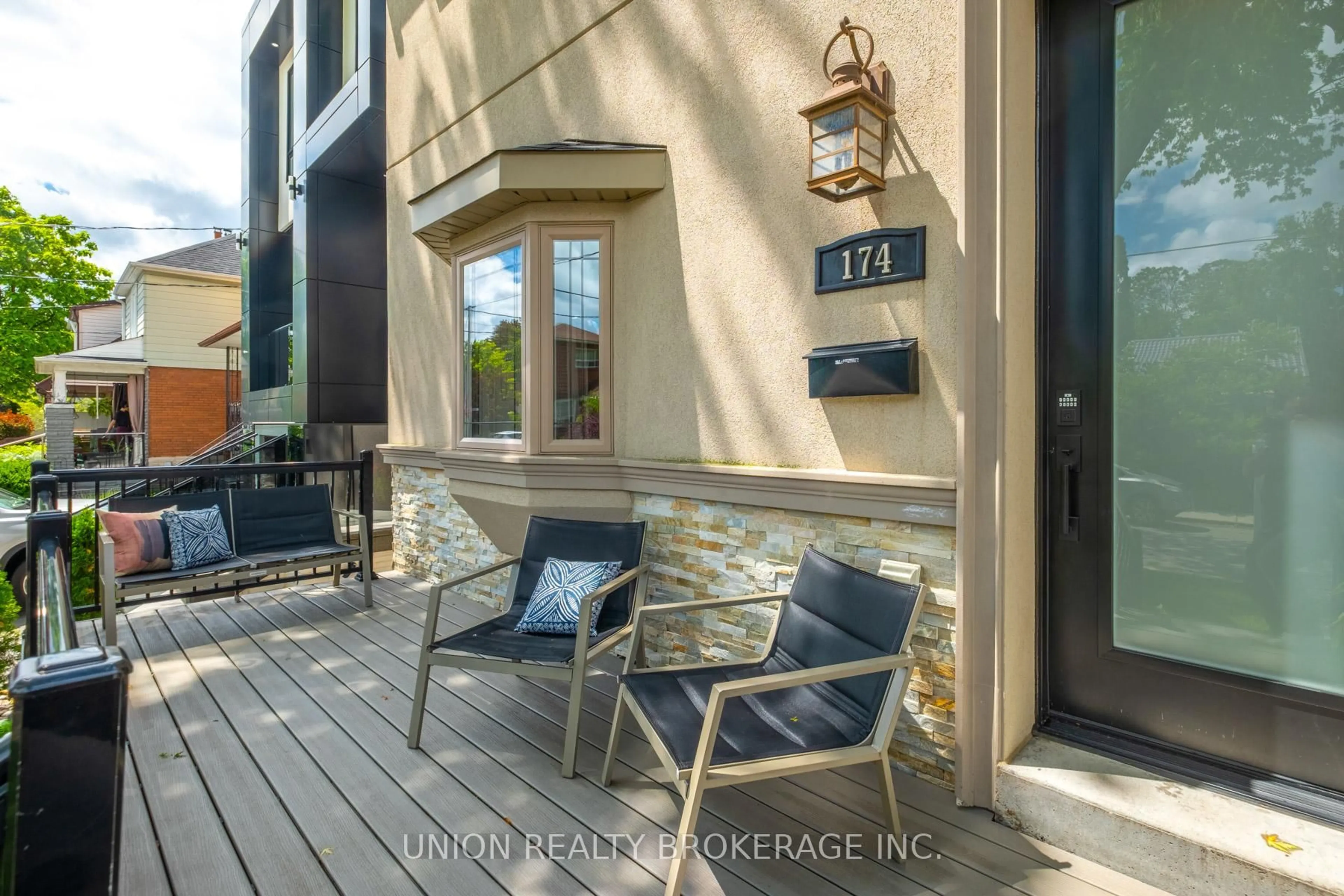 Indoor entryway for 174 Woodmount Ave, Toronto Ontario M4C 3Z2