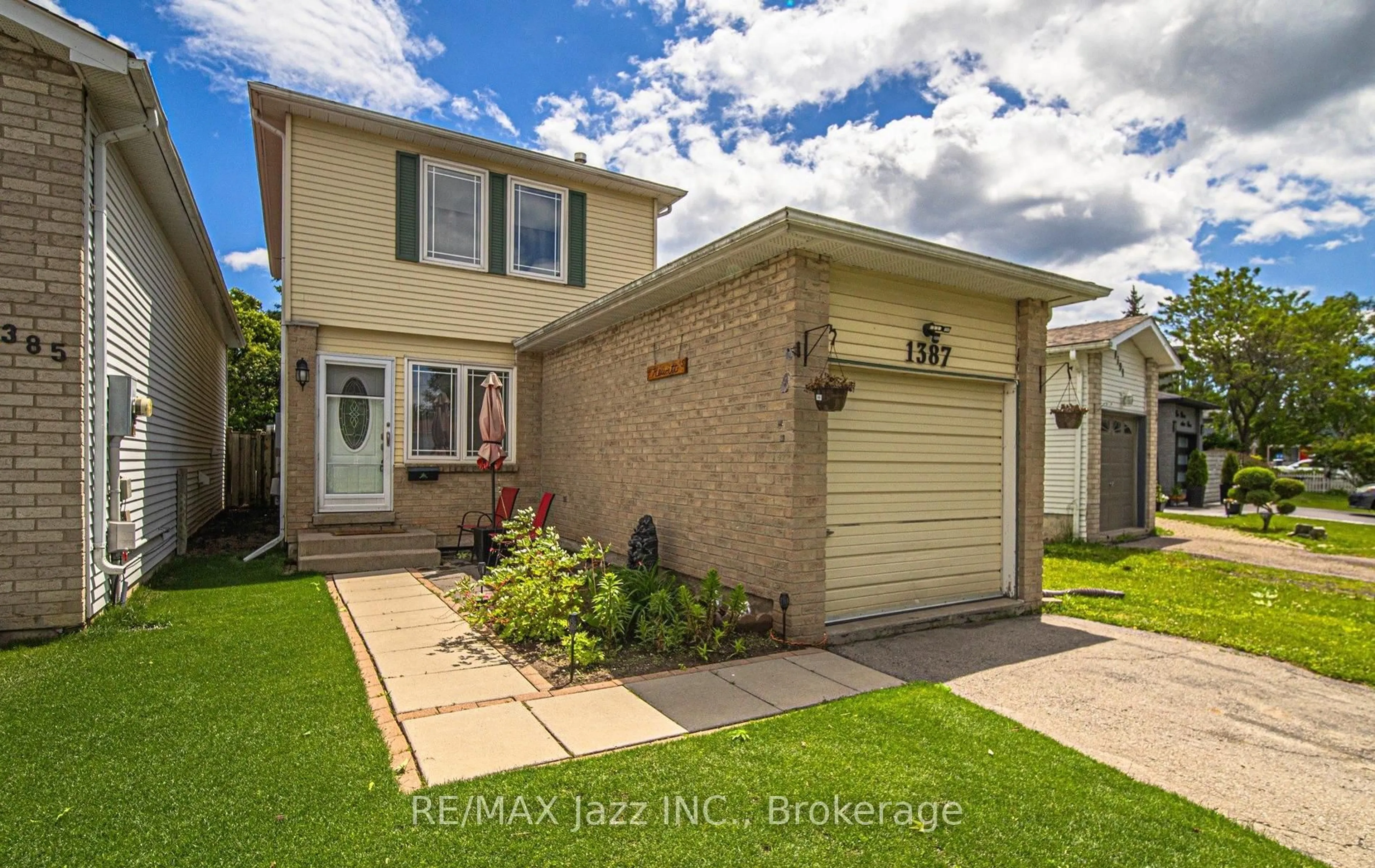 Home with brick exterior material, street for 1387 Ritson Rd, Oshawa Ontario L1J 7M3