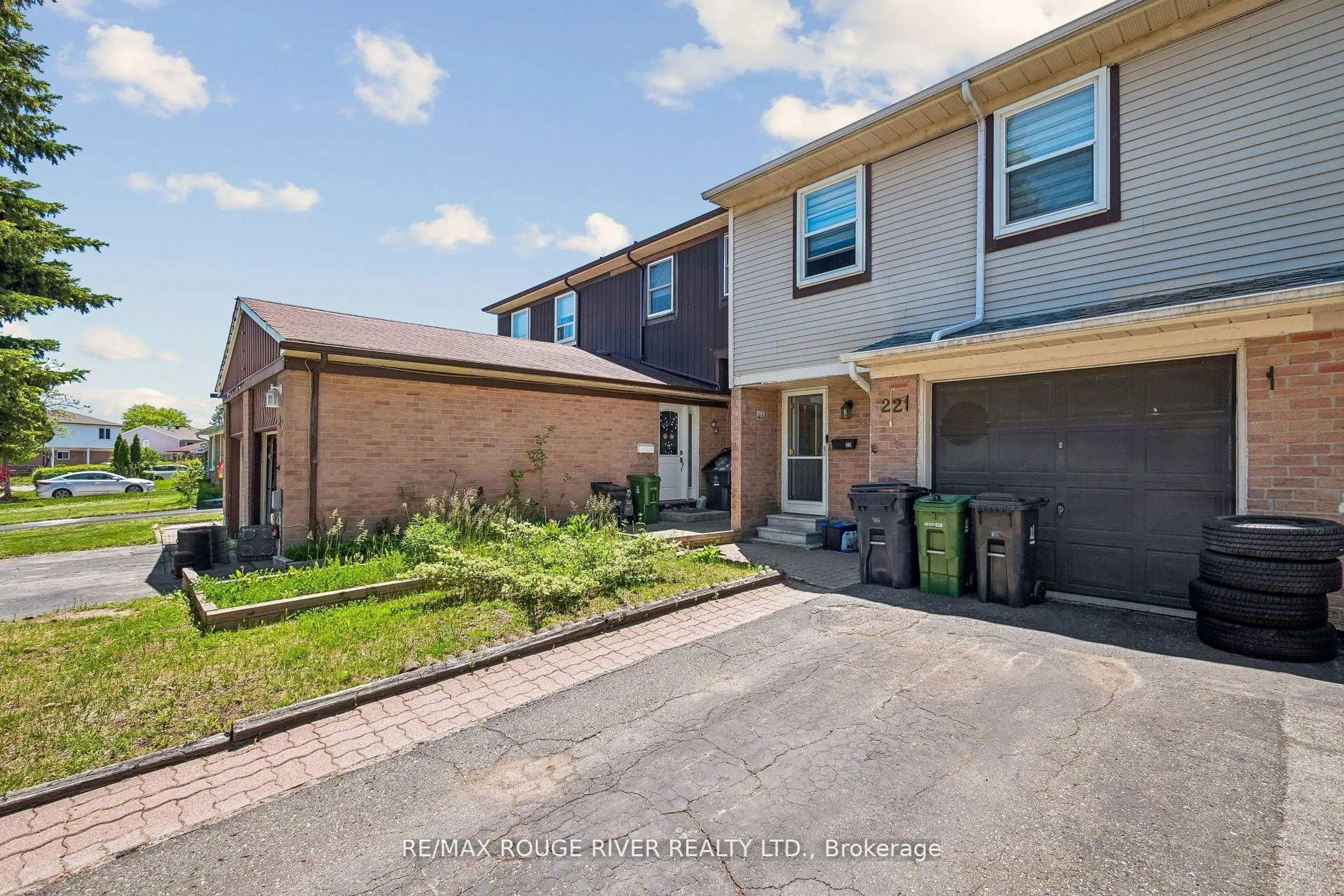 Home with brick exterior material, street for 22 Duffort Crt, Toronto Ontario M1B 2R9