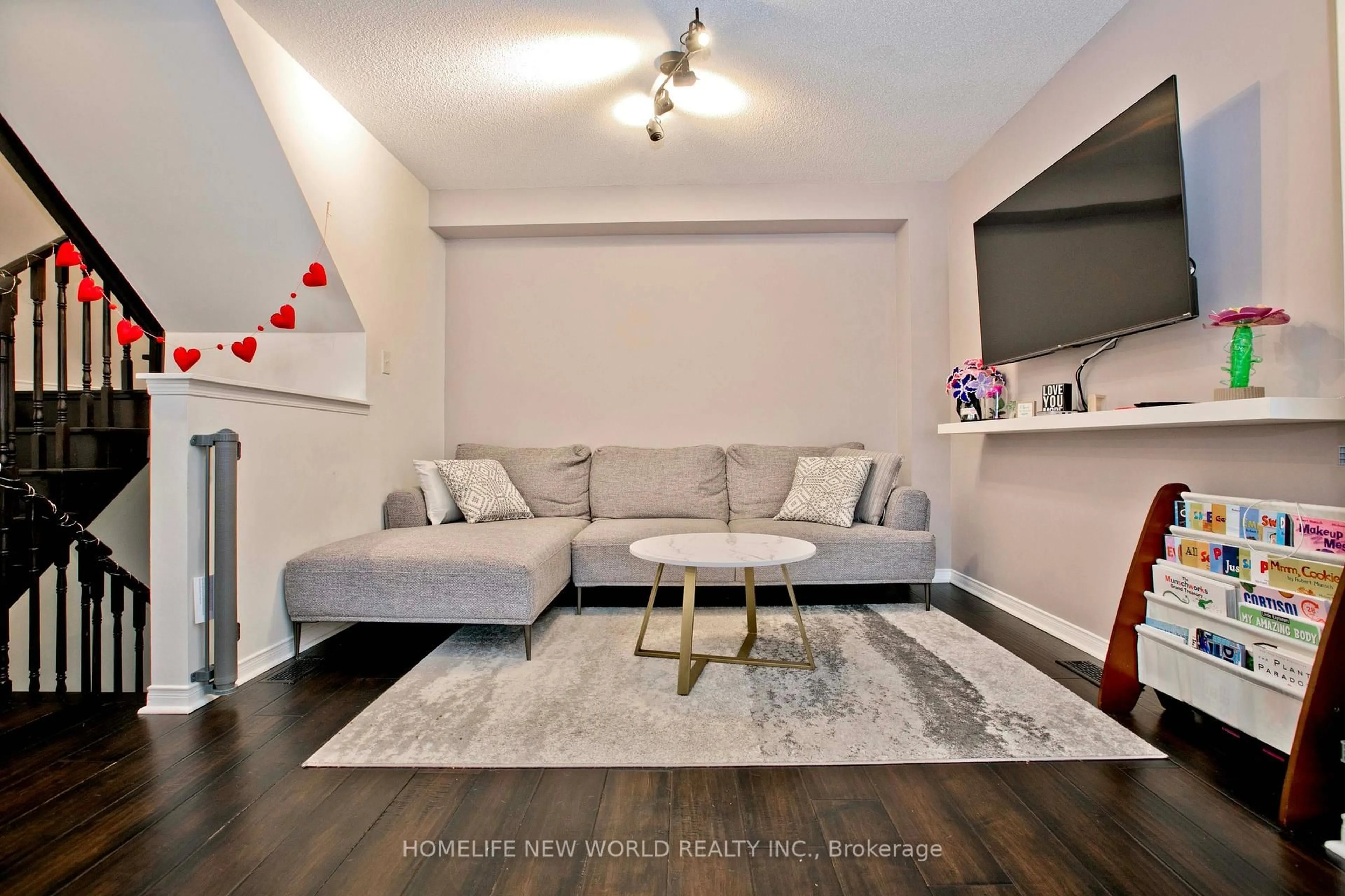 Living room with furniture, unknown for 30 Linnell St, Ajax Ontario L1Z 0K8