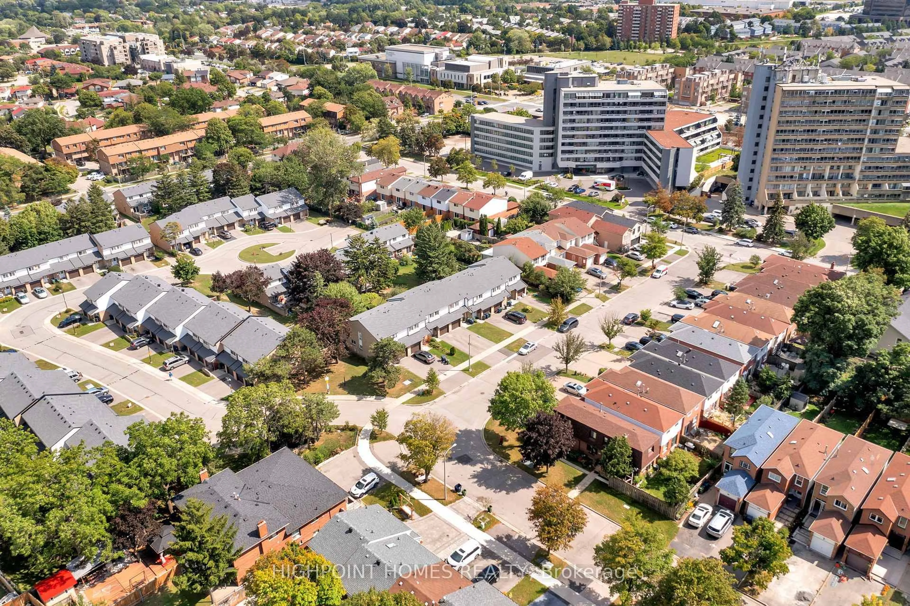 A pic from outside/outdoor area/front of a property/back of a property/a pic from drone, street for 62 Verne Cres, Toronto Ontario M1B 2X1