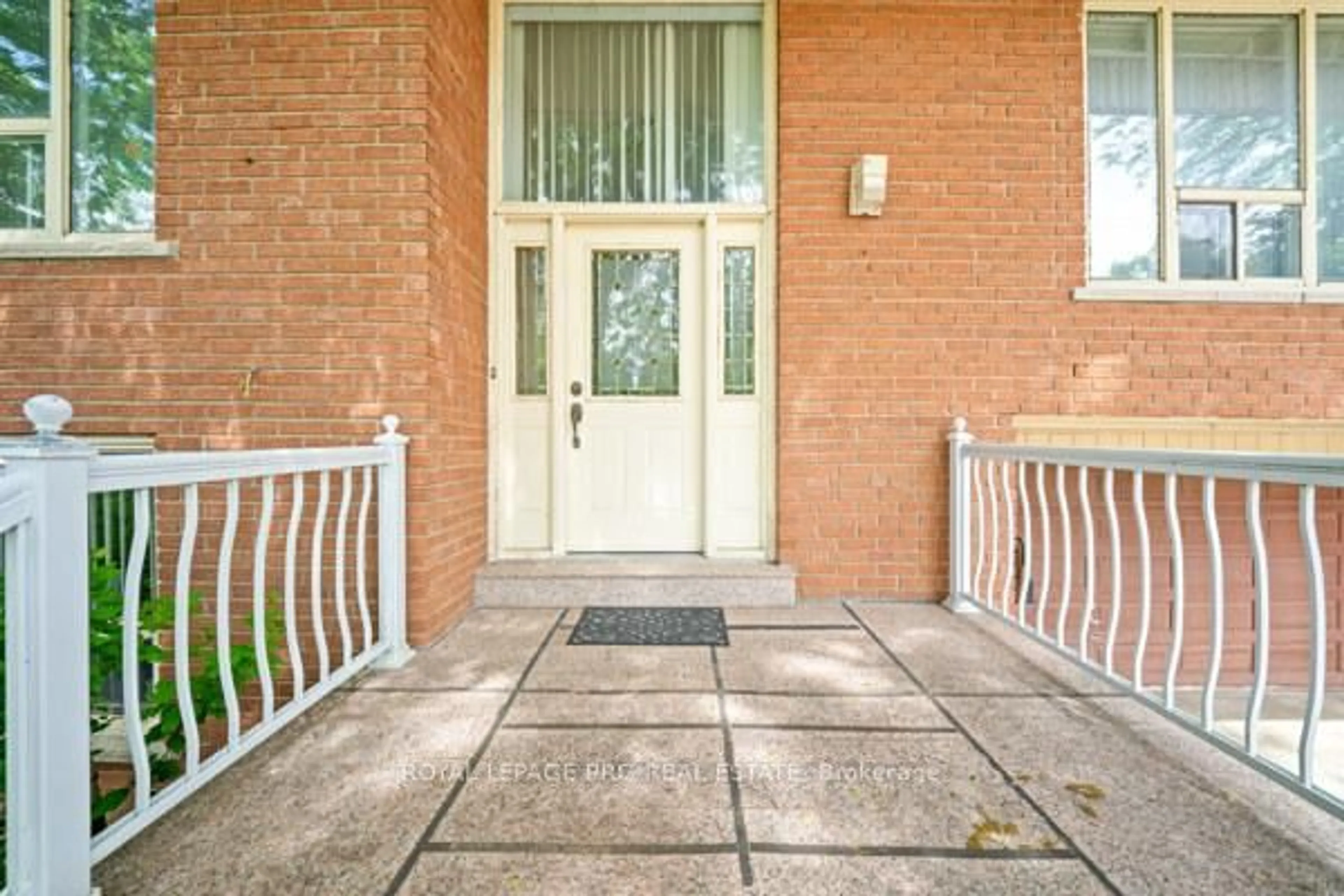 Unknown for 57A Watson St, Toronto Ontario M1C 1E2