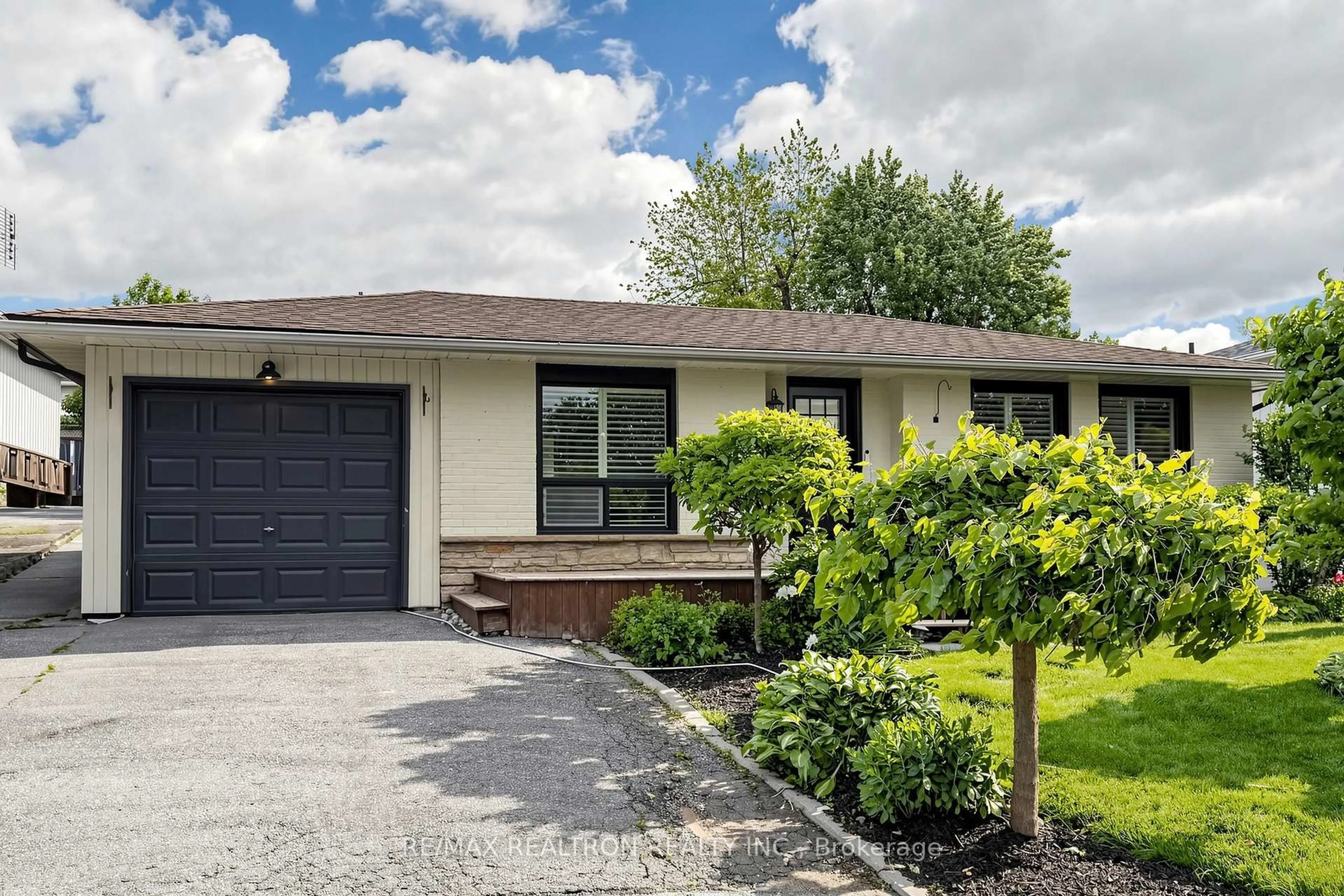 Home with brick exterior material, street for 6 Dorling Ave, Ajax Ontario L1S 2Z5
