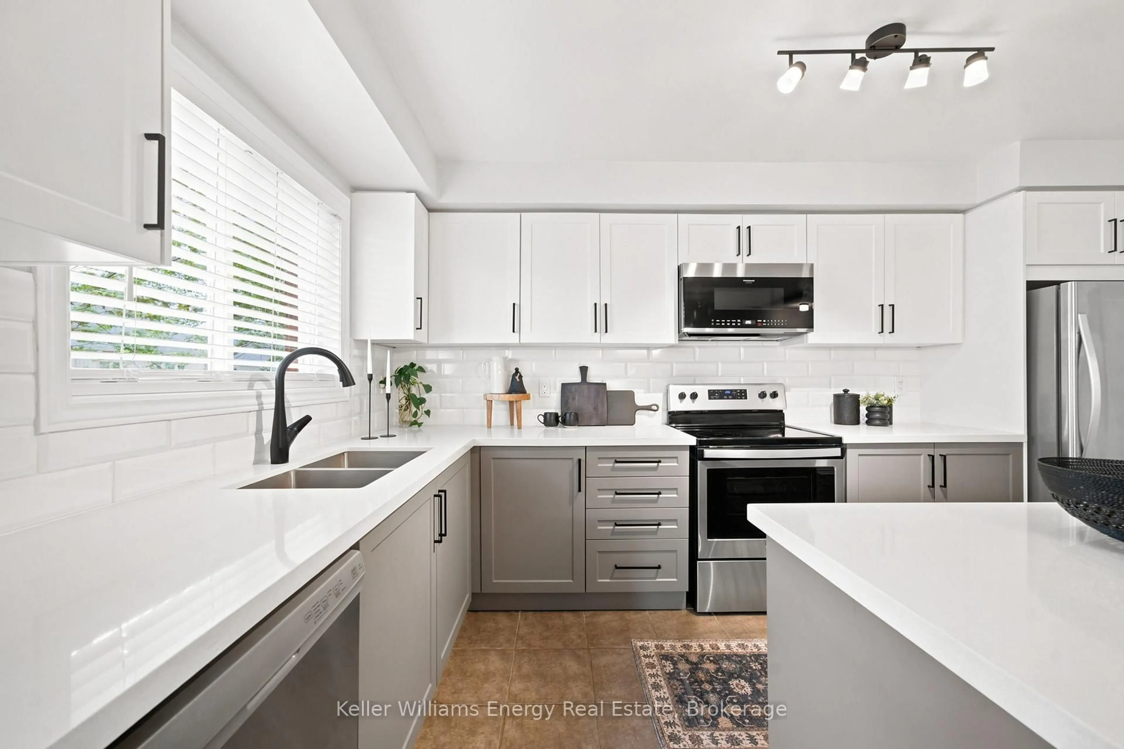 Contemporary kitchen, ceramic/tile floor for 24 Katerson Lane, Clarington Ontario L1E 0E9