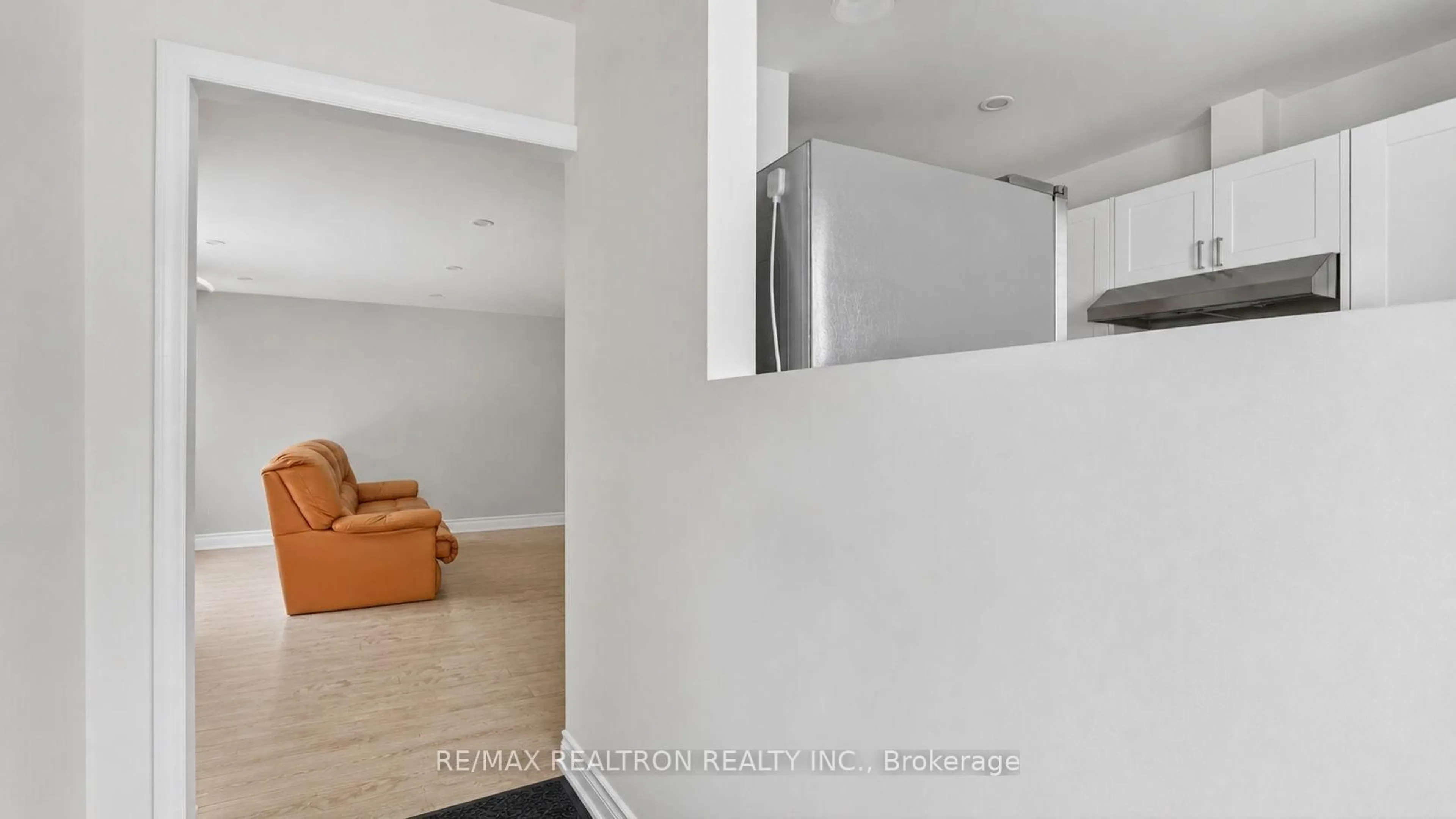 A pic of a room for 107 Kirker Ave, Toronto Ontario M1G 1M8
