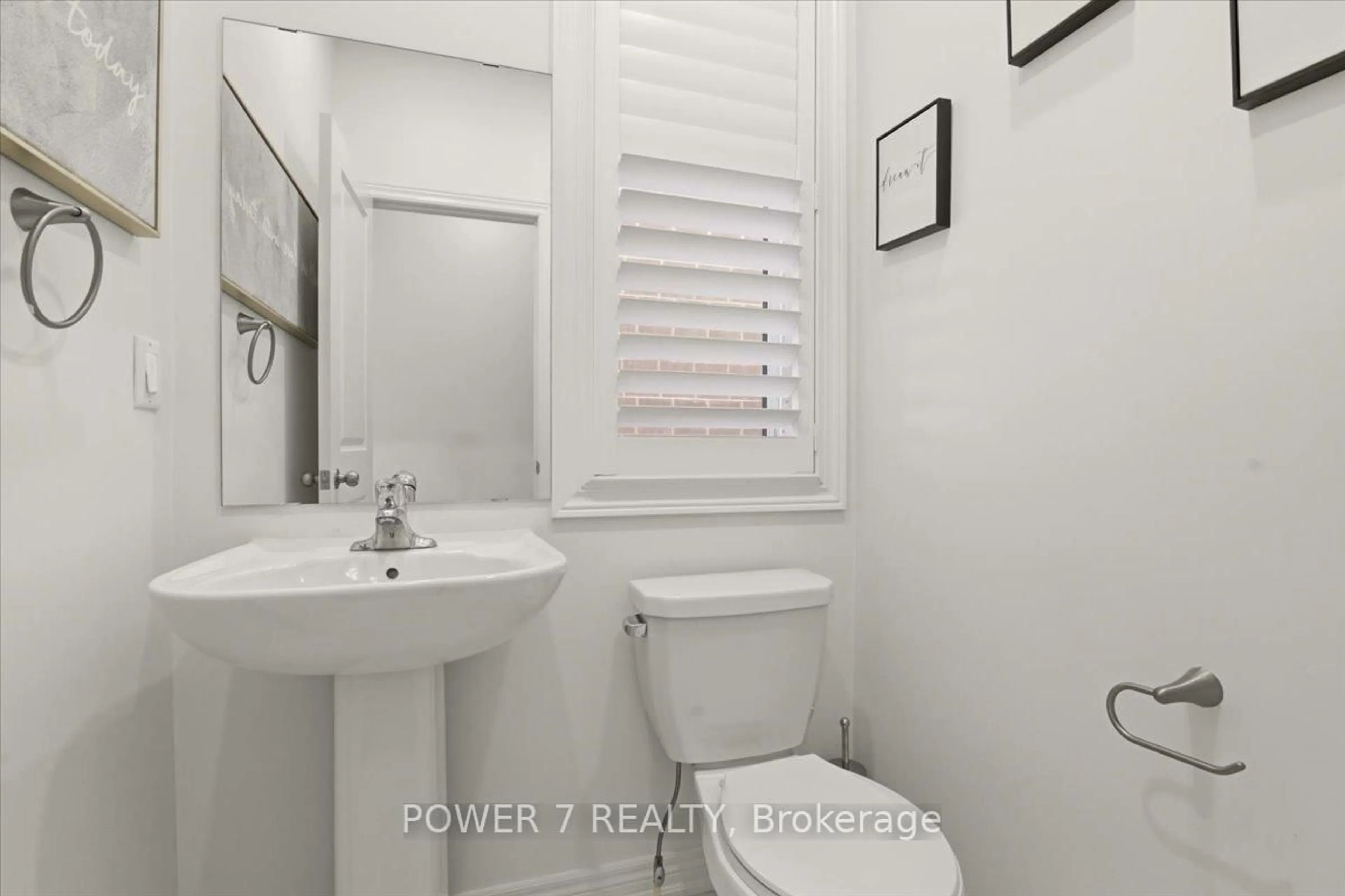 Standard bathroom, unknown for 94 Conarty Cres, Whitby Ontario L1P 0L4