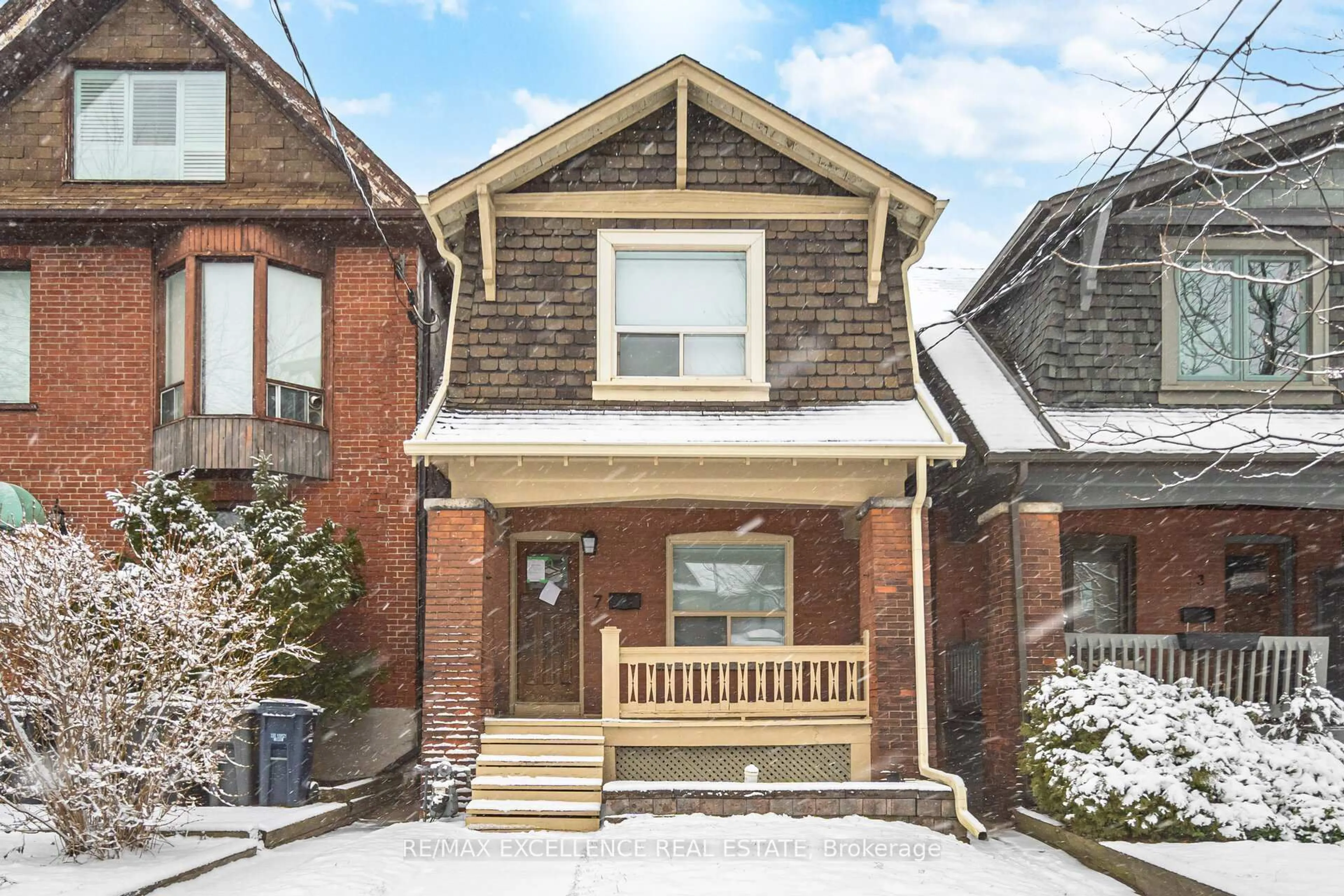 Home with brick exterior material, street for 7 Arundel Ave, Toronto Ontario M4K 3A1