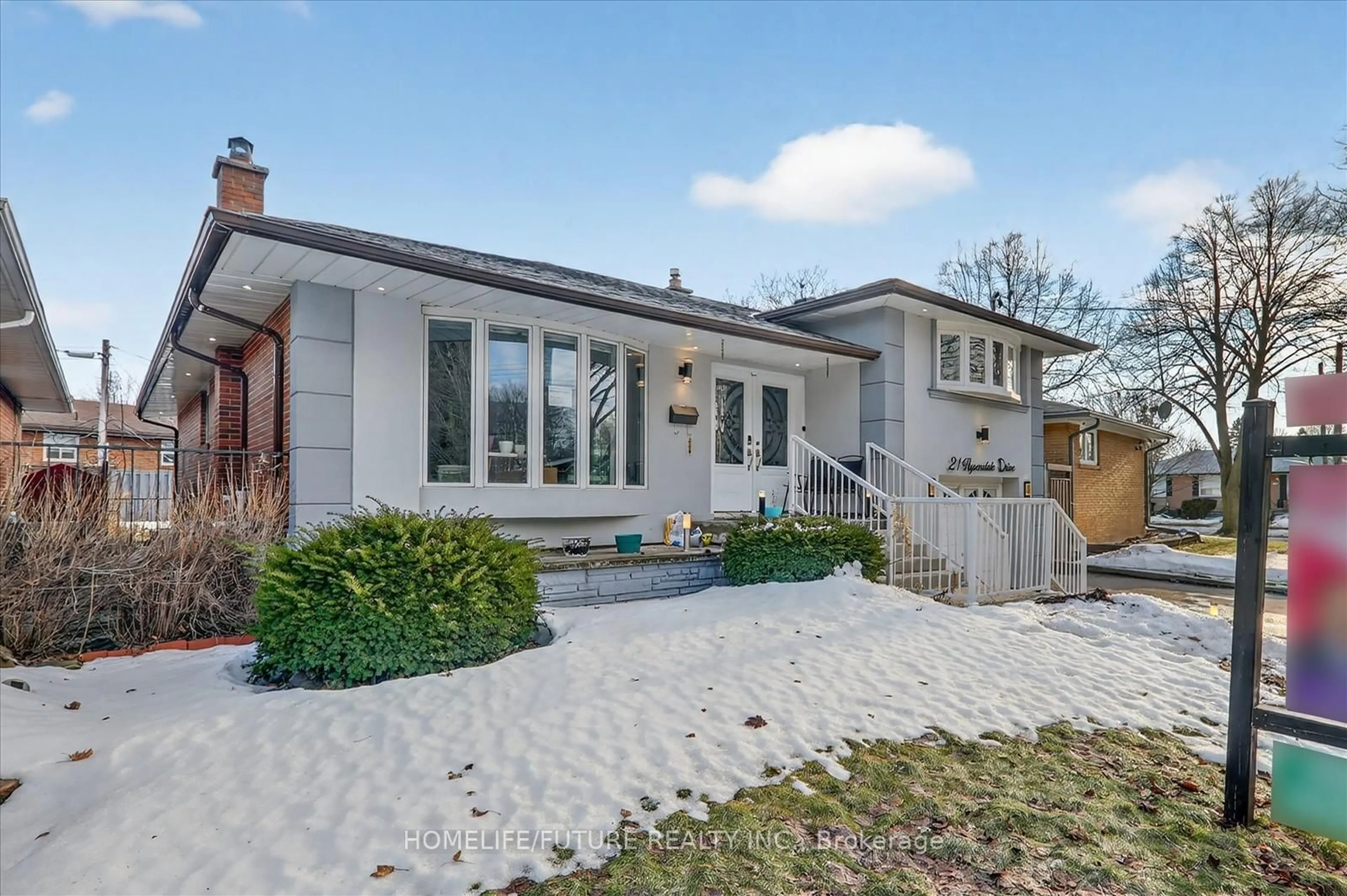 Home with brick exterior material, street for 21 Aspendale Dr, Toronto Ontario M1P 4J7