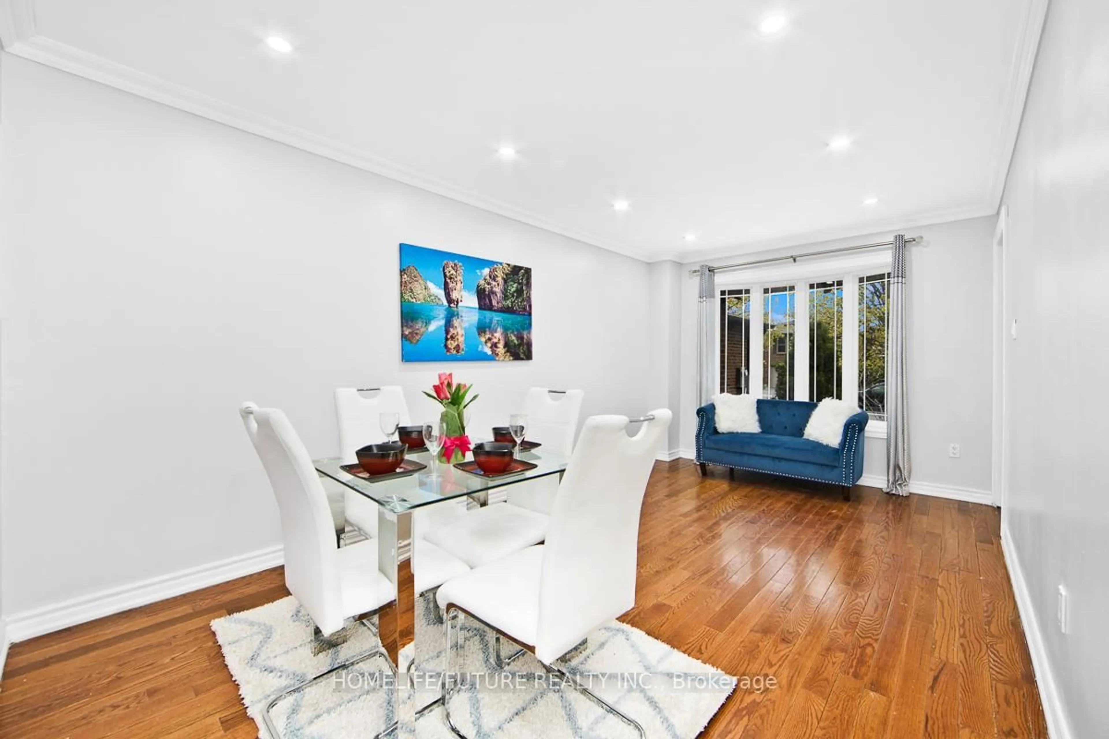Dining room, wood/laminate floor for 37 Tarsus Cres, Toronto Ontario M1C 3W6