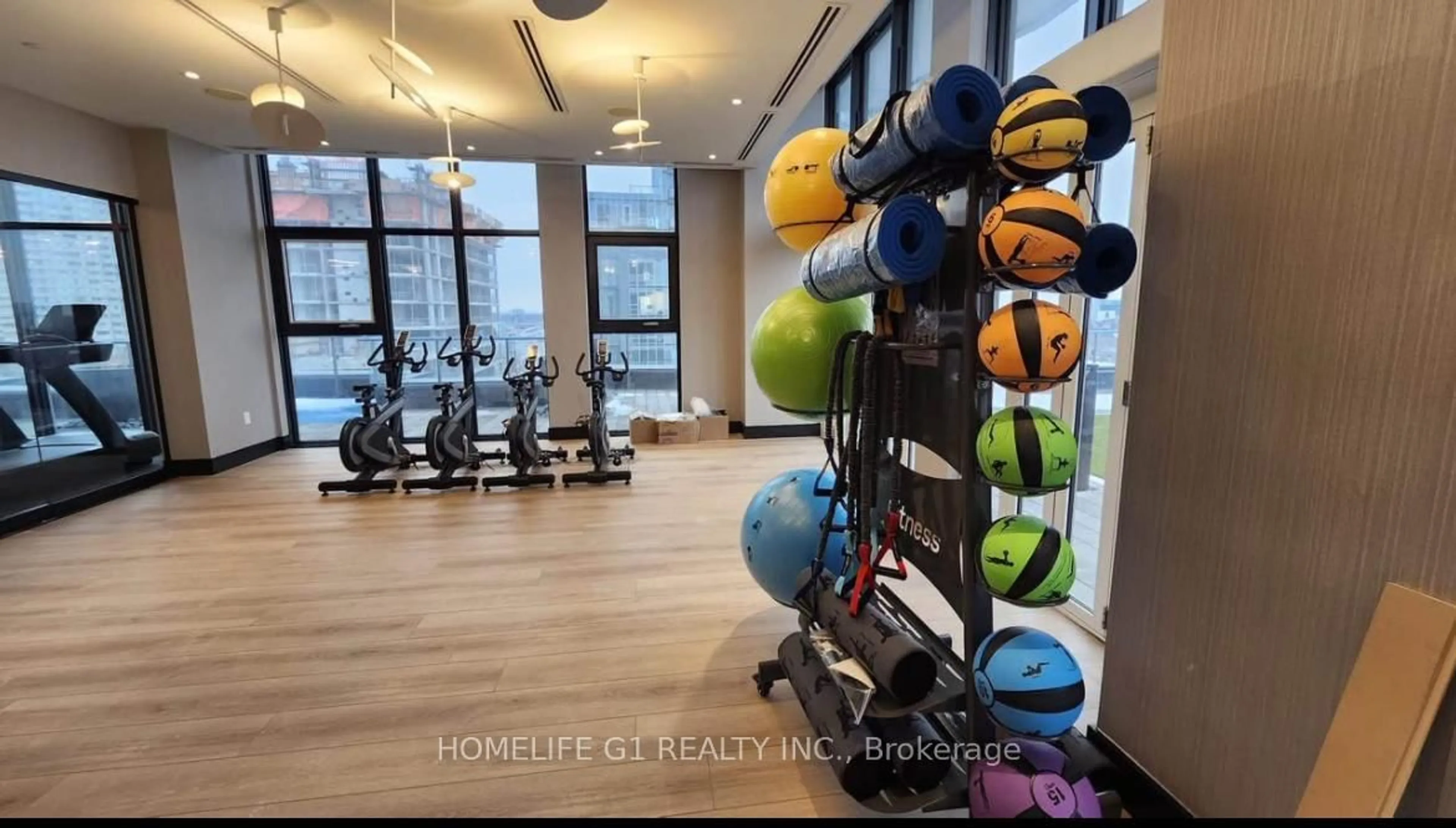 Gym or fitness room for 23 Myrtle Ave, Toronto Ontario M4M 2A3