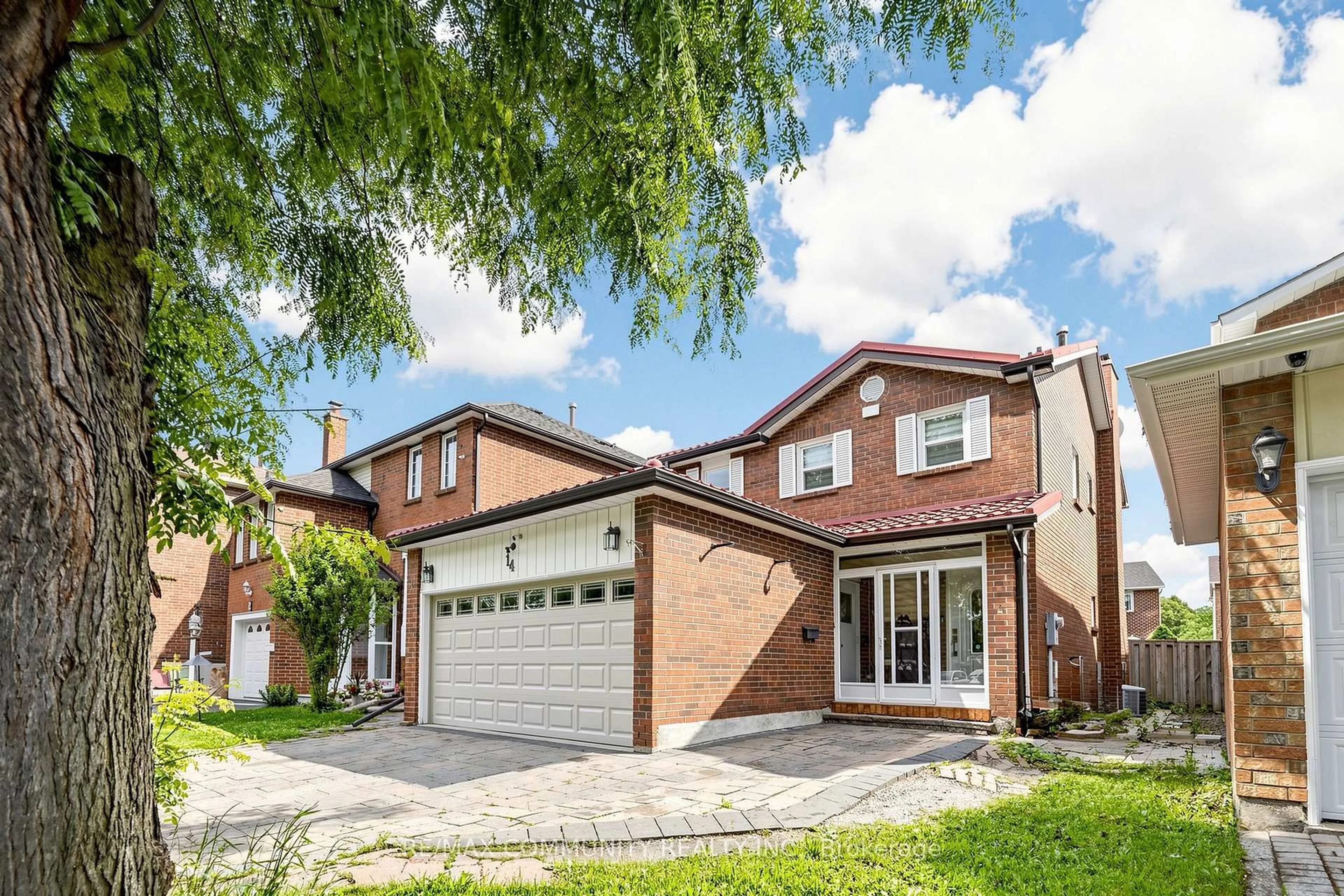 Home with brick exterior material, street for 14 Presidents Crt, Toronto Ontario M1V 3E8