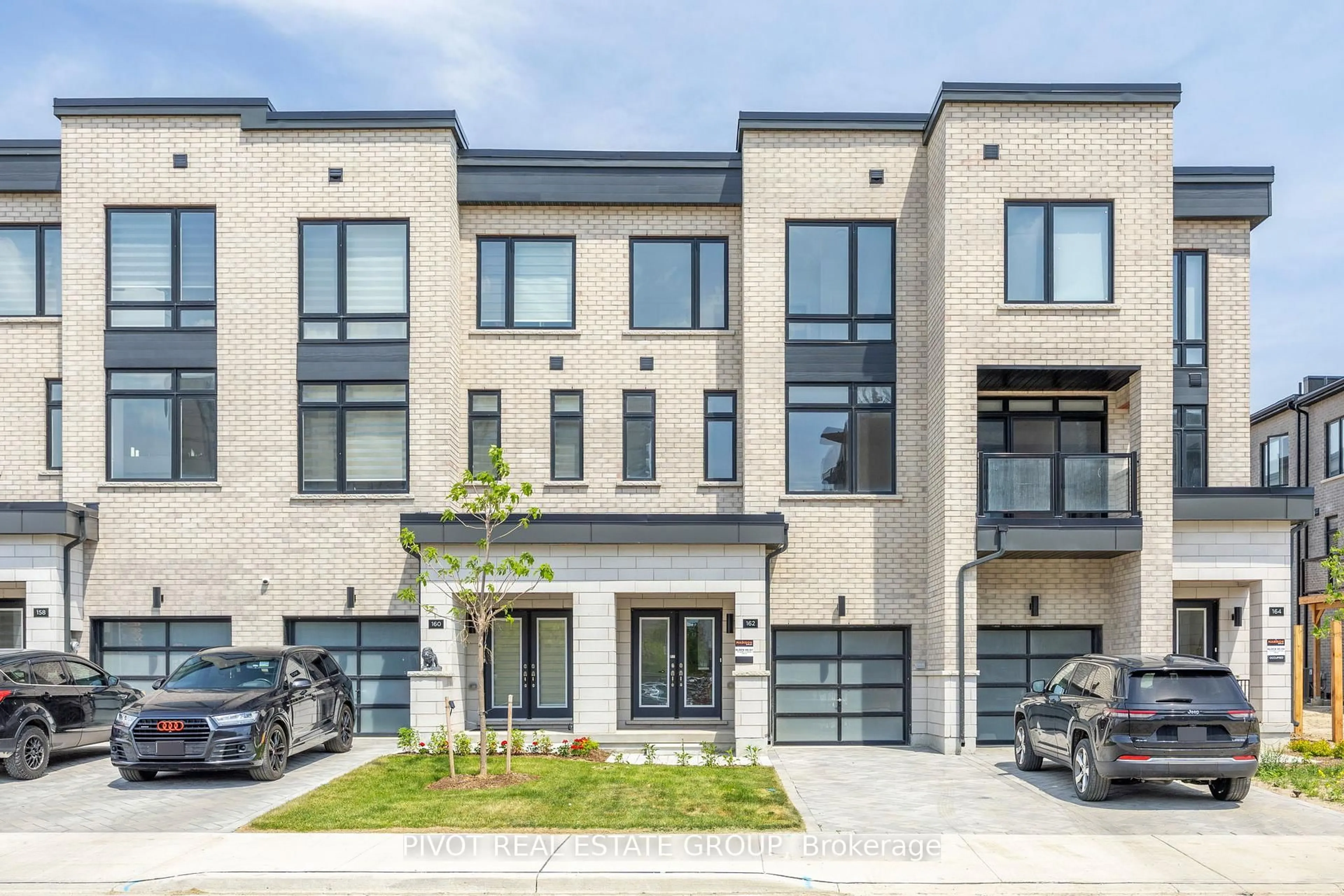 Home with brick exterior material, street for 162 Danielle Moore Circ, Toronto Ontario M1P 0G9