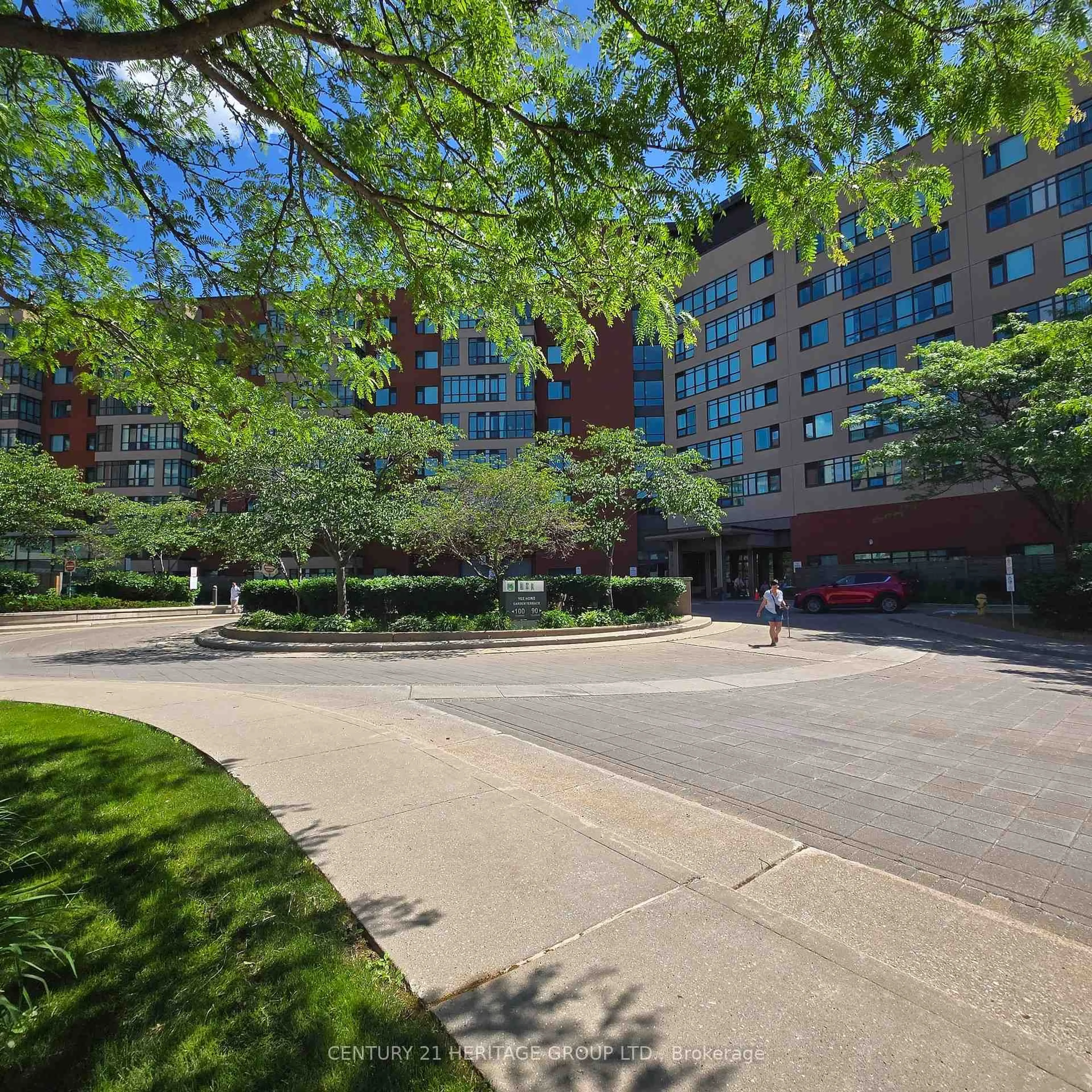 Unknown for 90 Scottfield Dr #319, Toronto Ontario M1S 5W4
