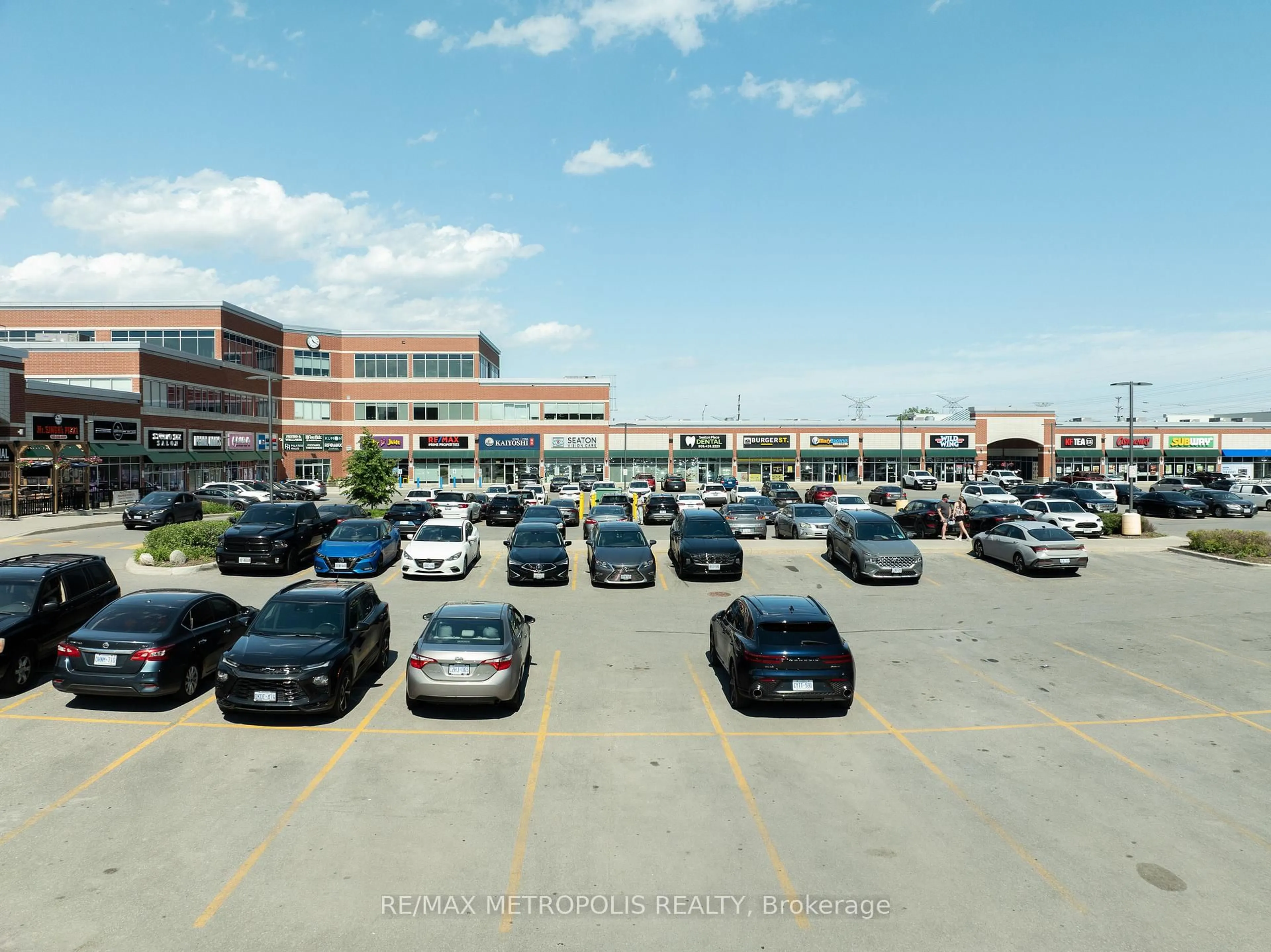 Unknown for 1695 Dersan St #109, Pickering Ontario L1X 0S9