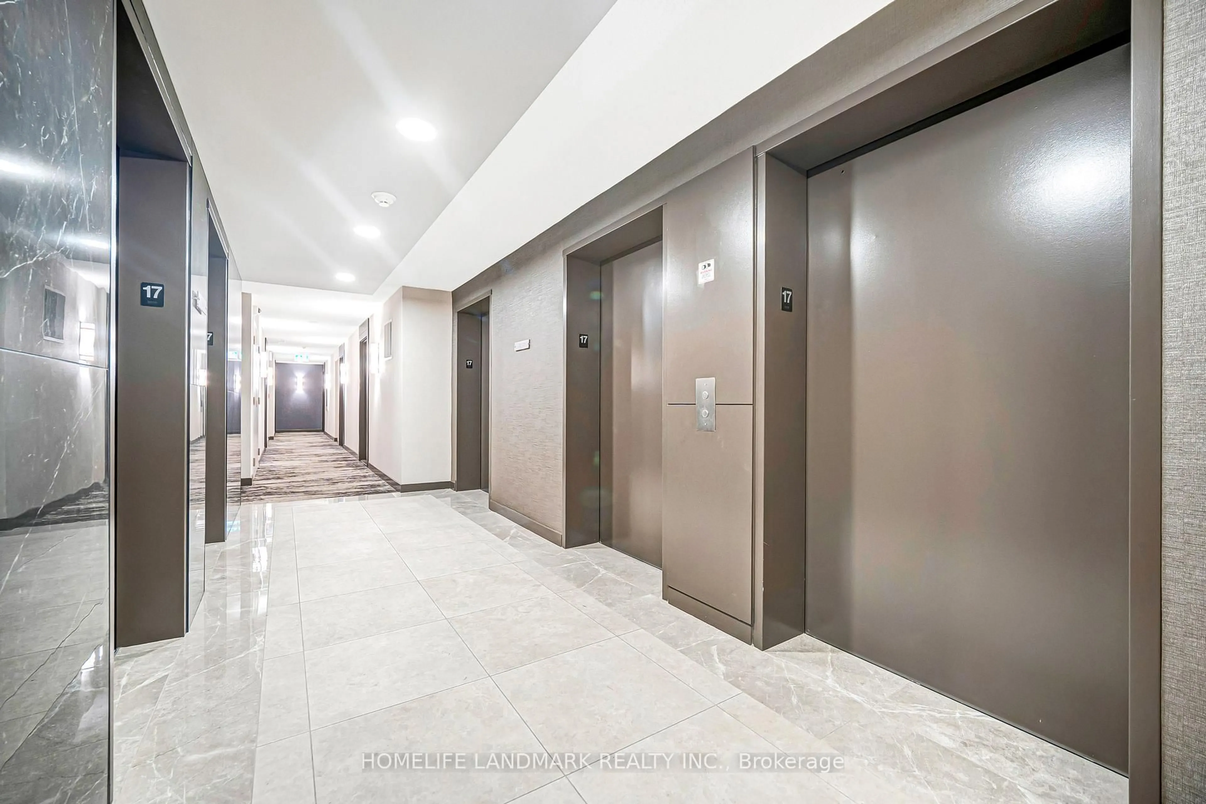 Indoor foyer for 125 Village Green Sq ##1711, Toronto Ontario M1S 0G3