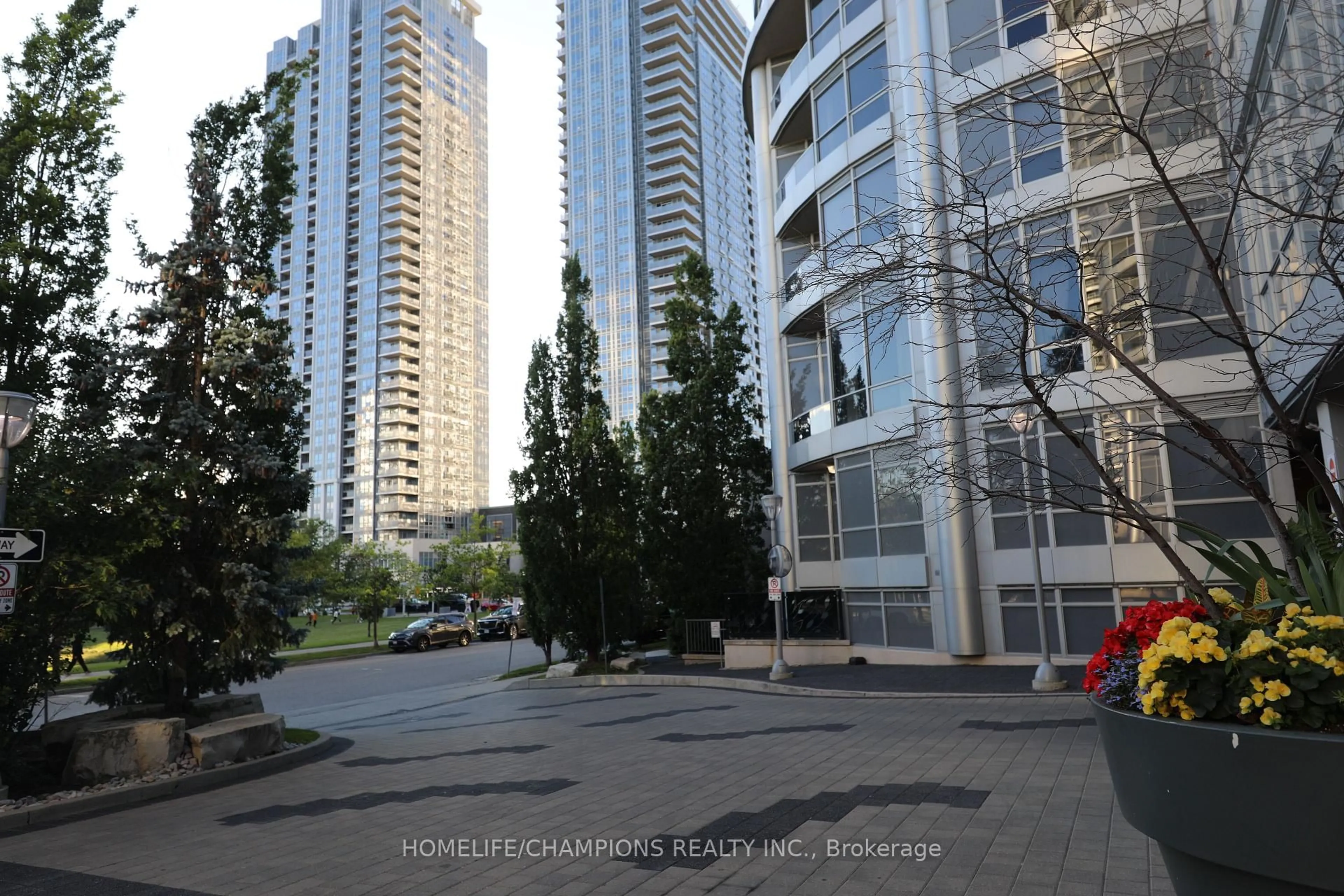 Patio, city buildings view from balcony for 151 Village Green Sq #403, Toronto Ontario M1S 0K5