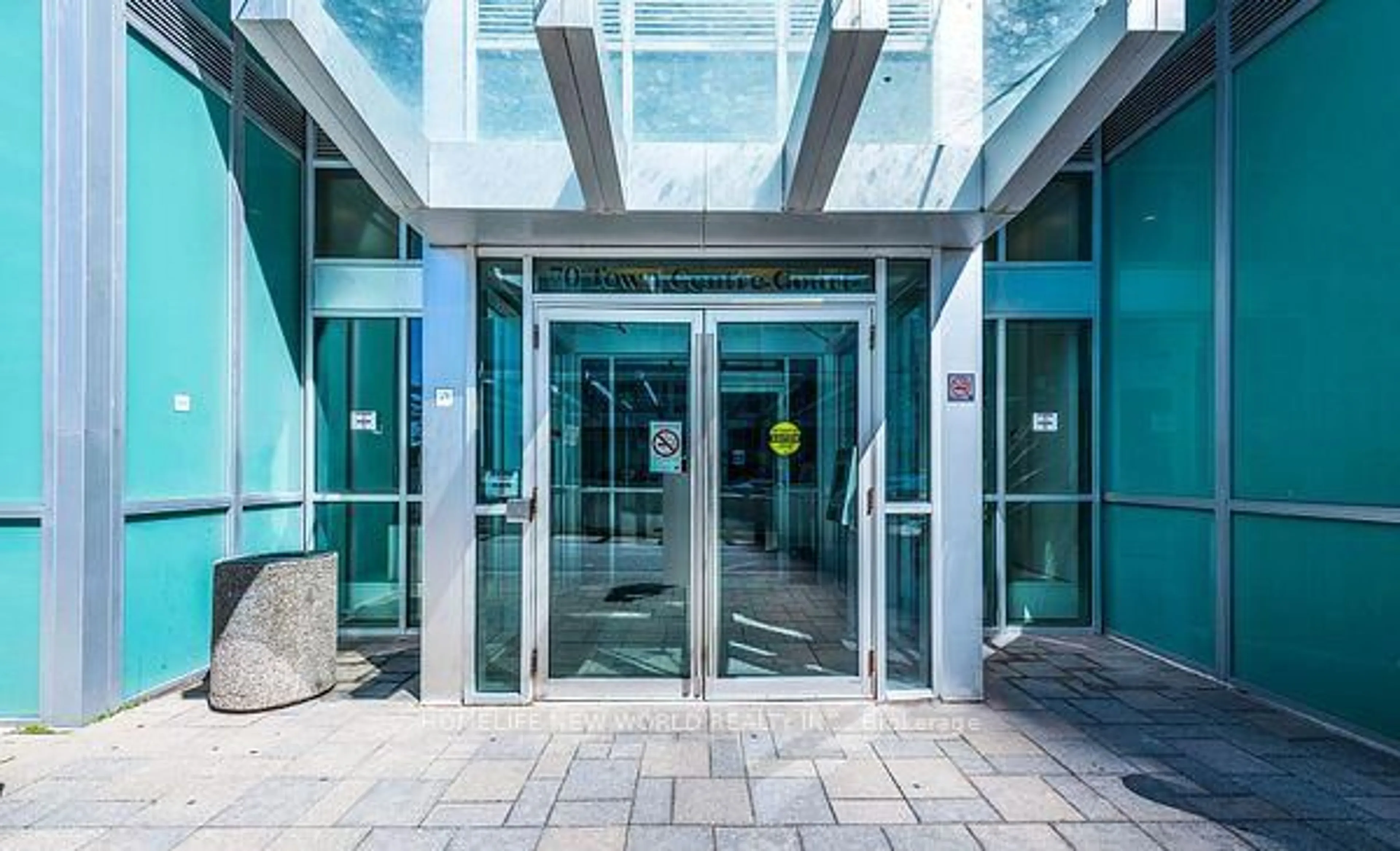 Indoor foyer for 70 Town Centre Crt #1202, Toronto Ontario M1P 0B2