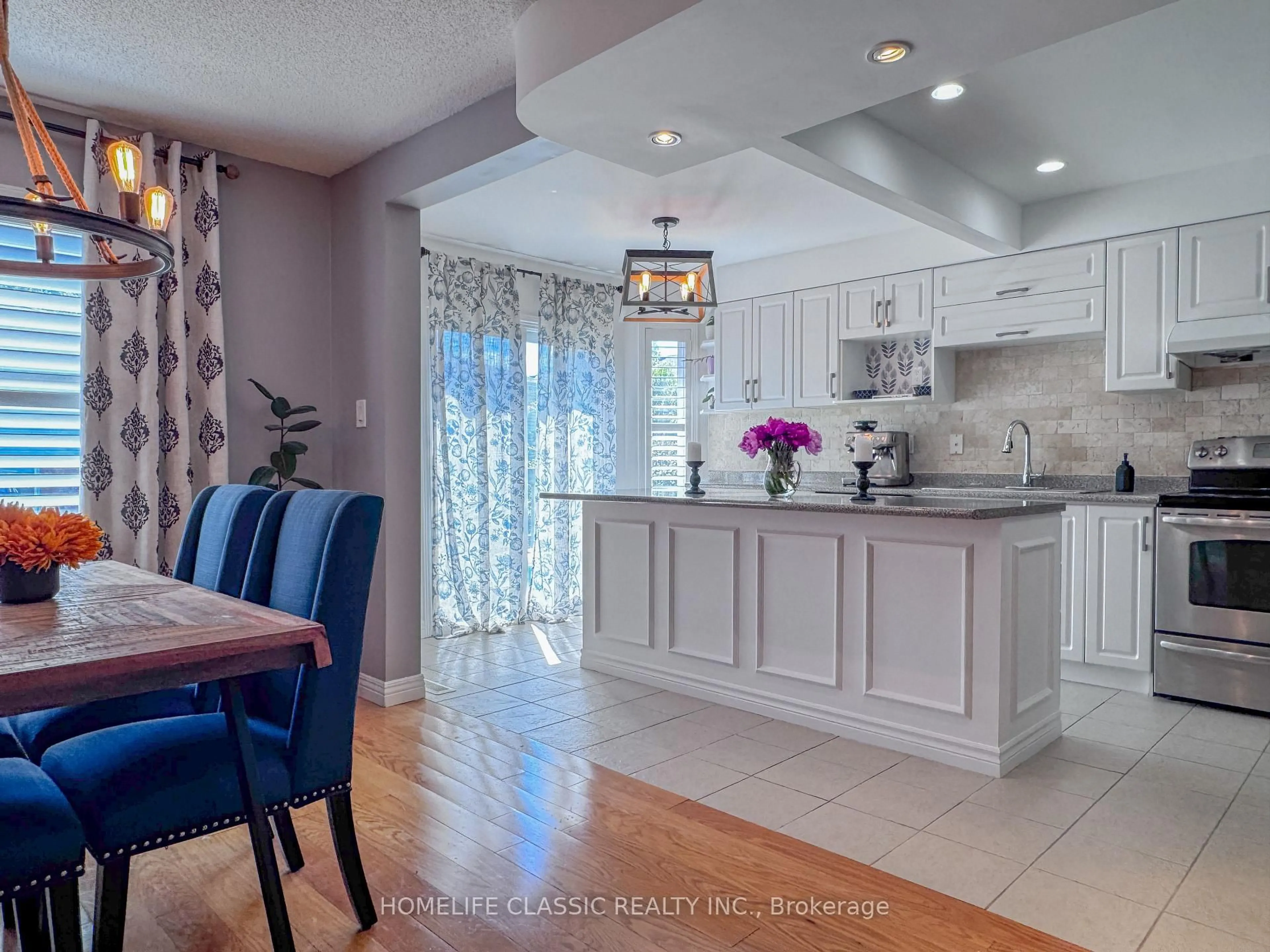 Open concept kitchen, ceramic/tile floor for 67 Andona Cres, Toronto Ontario M1C 5A3