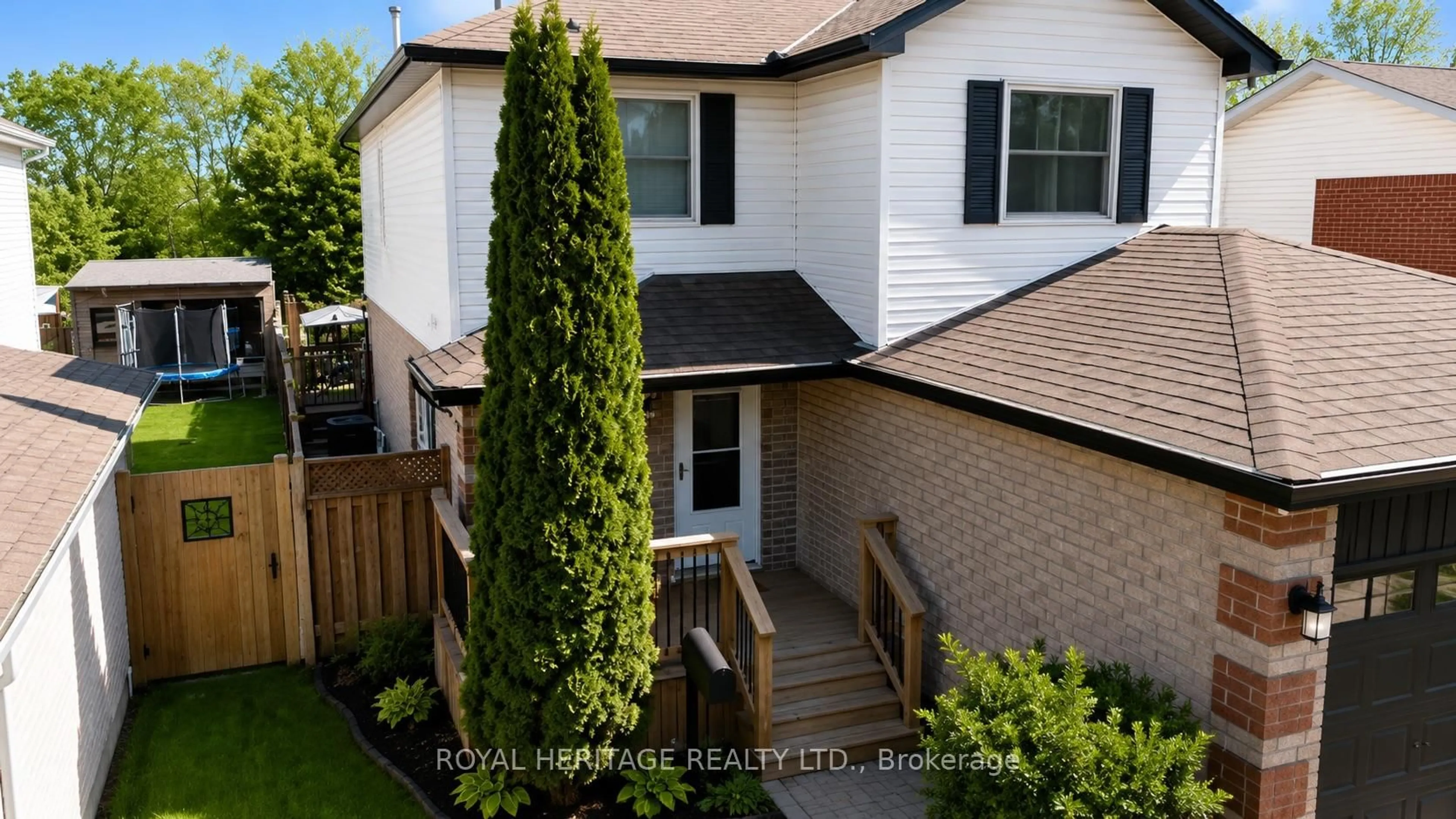 A pic from outside/outdoor area/front of a property/back of a property/a pic from drone, unknown for 23 Hooper Sq, Clarington Ontario L1C 4X7