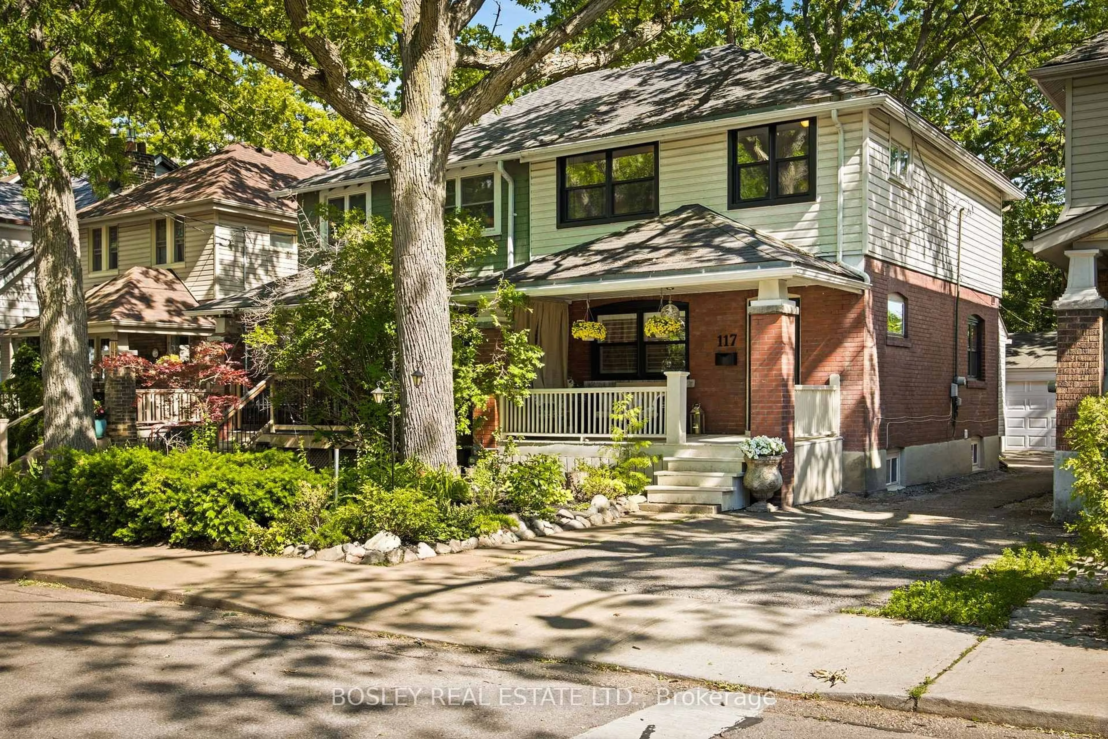 Home with brick exterior material, street for 117 Oakcrest Ave, Toronto Ontario M4C 1B4