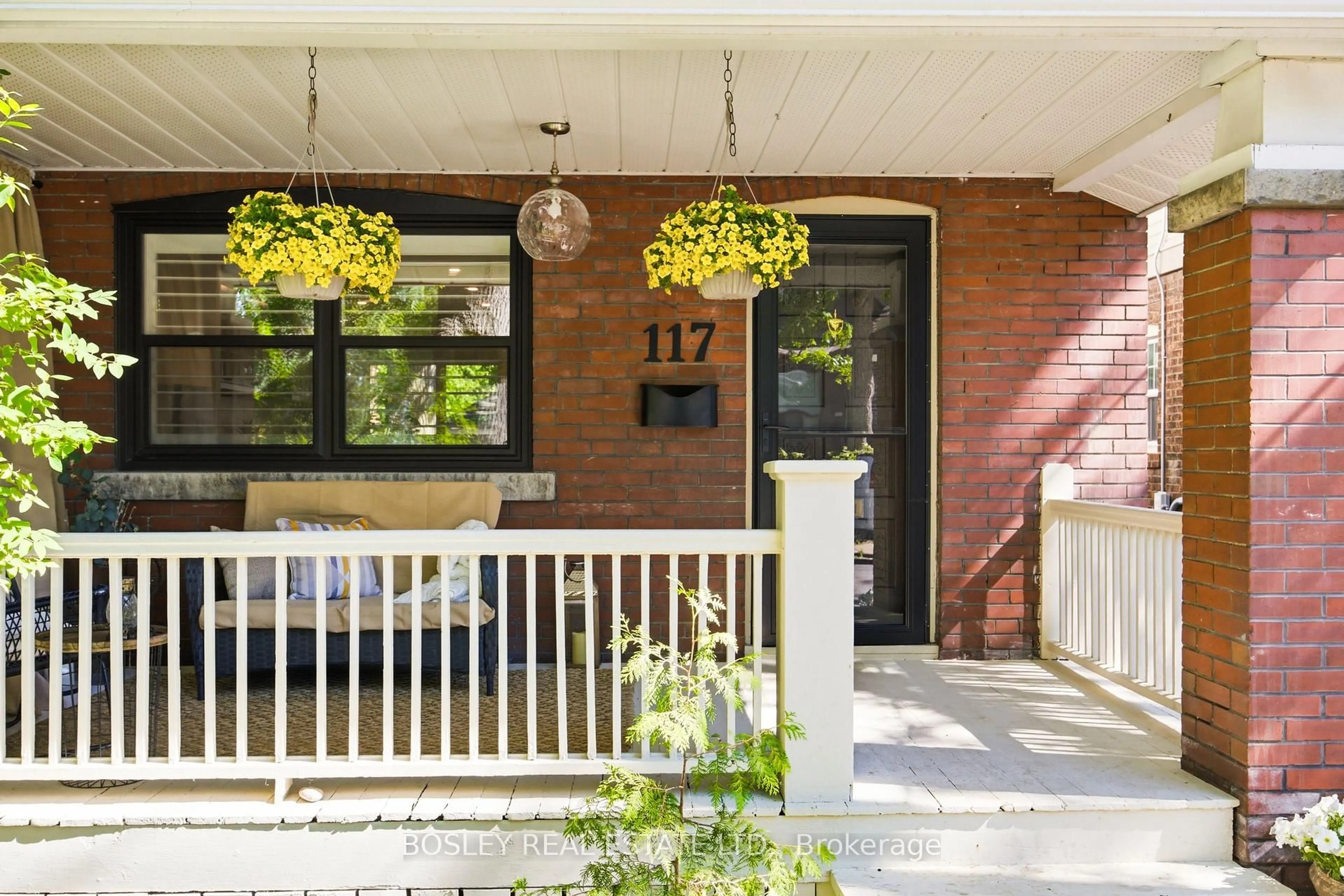 Unknown for 117 Oakcrest Ave, Toronto Ontario M4C 1B4