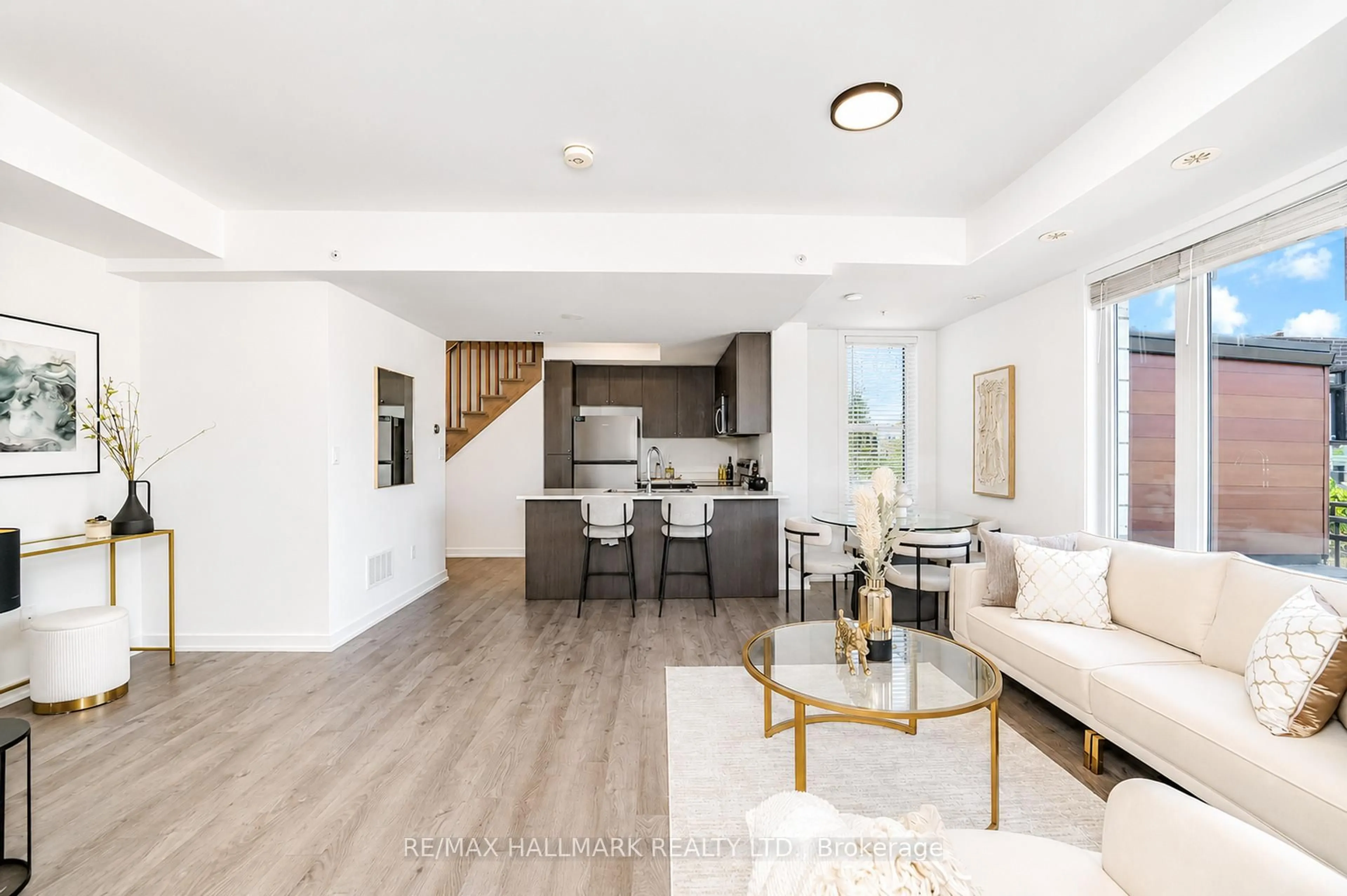 Open concept kitchen, unknown for 1555 Kingston Rd #212, Pickering Ontario L1V 0E9