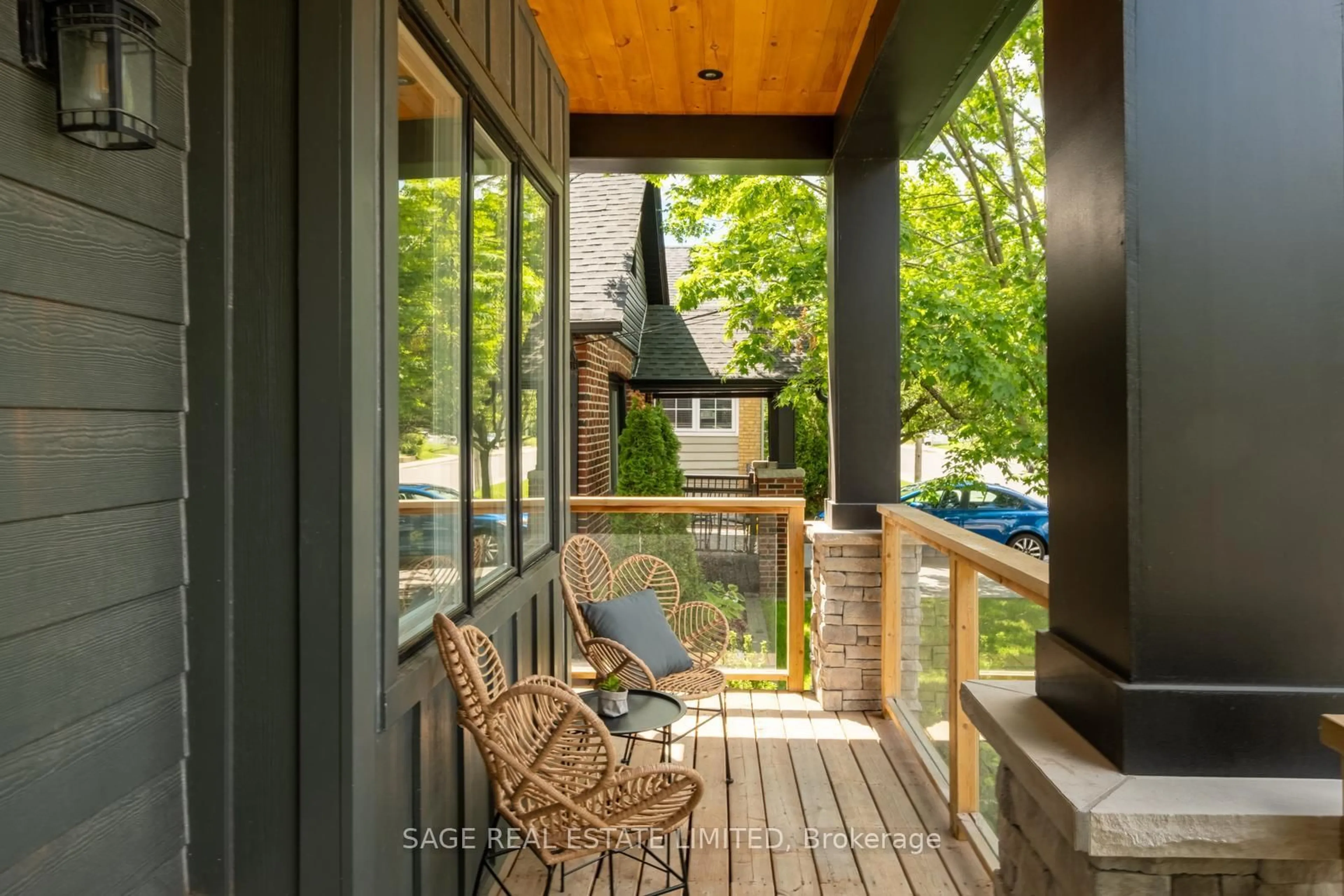 Patio, street for 59 Kalmar Ave, Toronto Ontario M1N 3G2