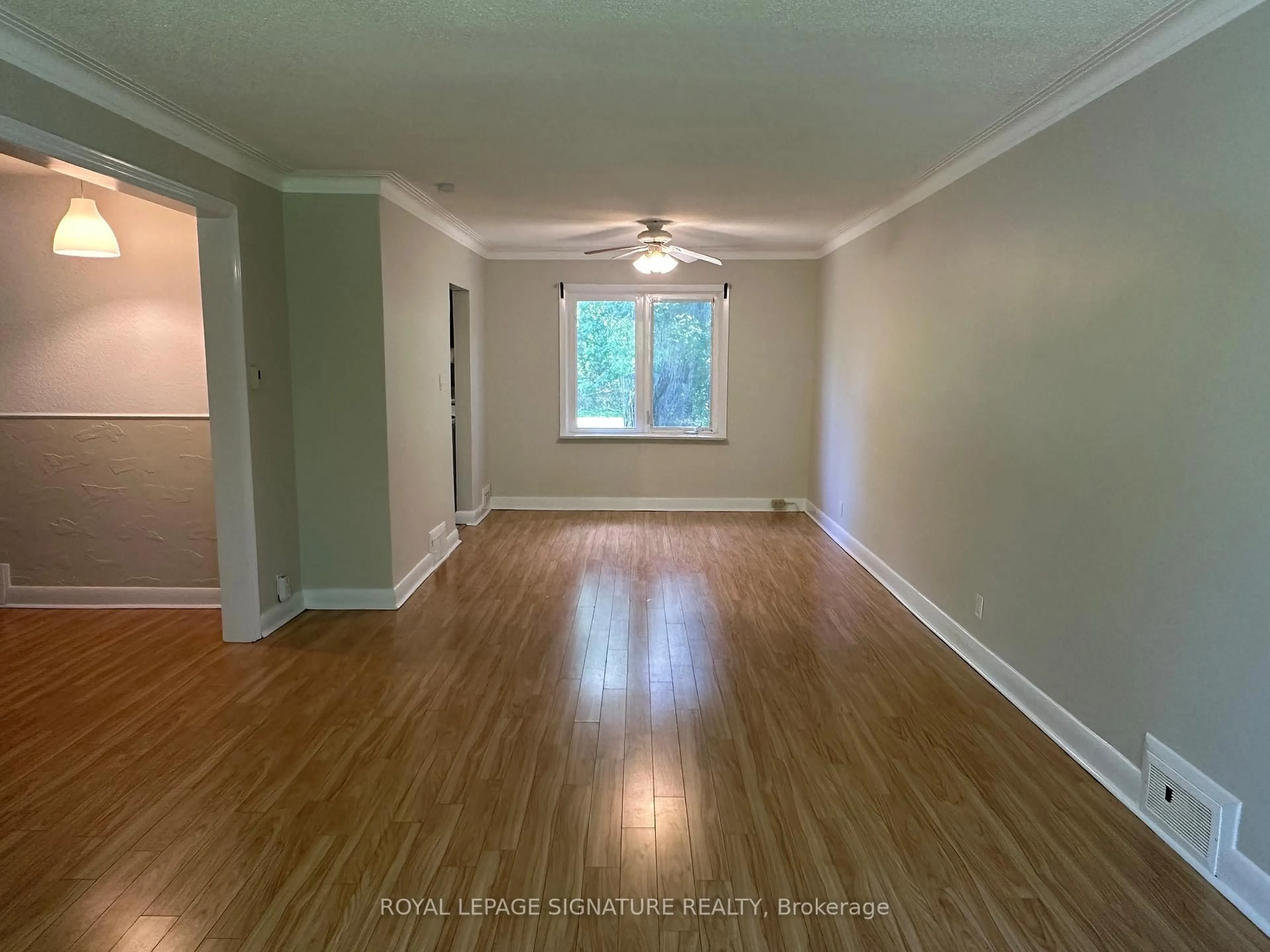 A pic of a room for 21 Marilyn Ave, Toronto Ontario M1S 1B9