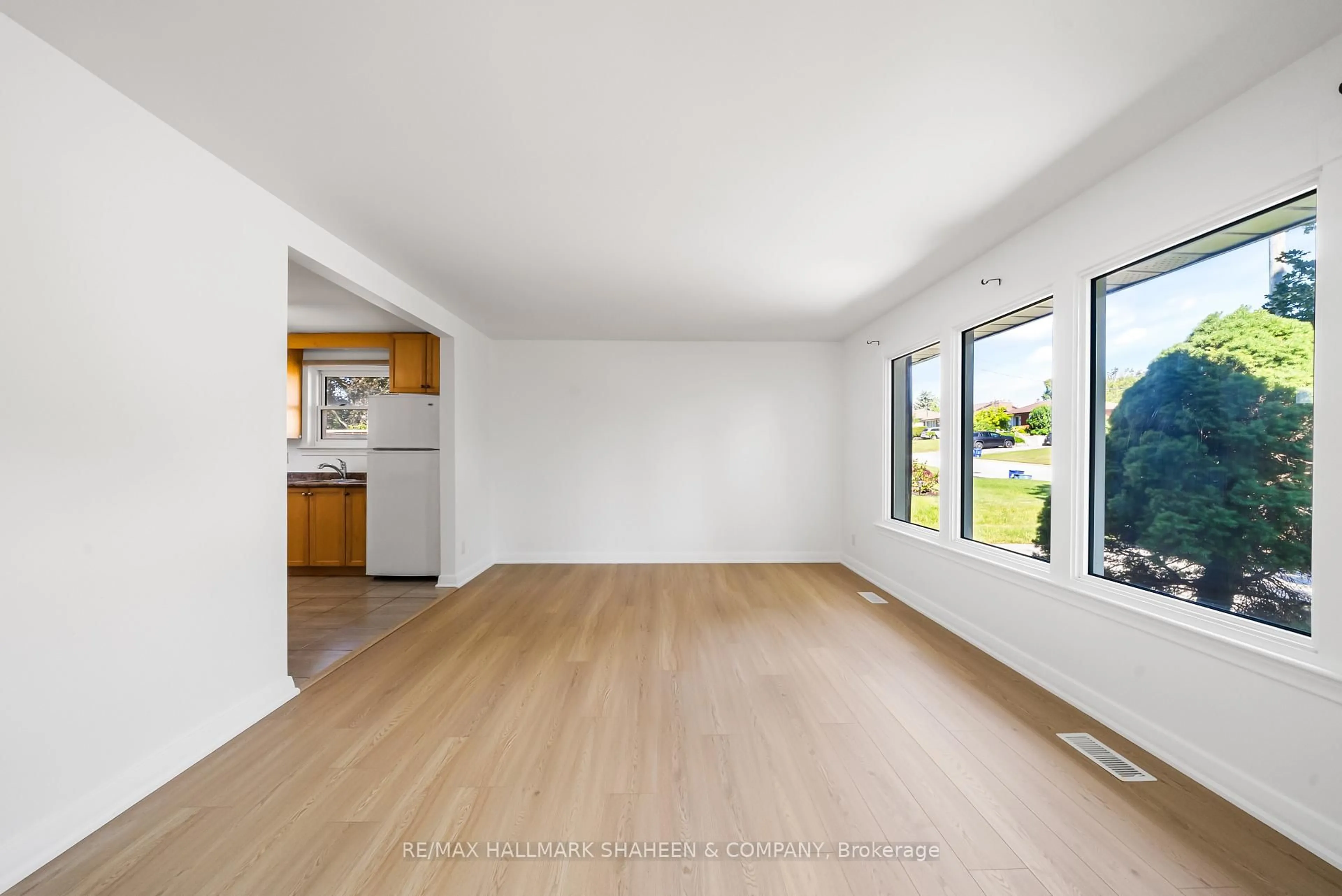 A pic of a room for 769 Tennyson Ave, Oshawa Ontario L1H 3K5