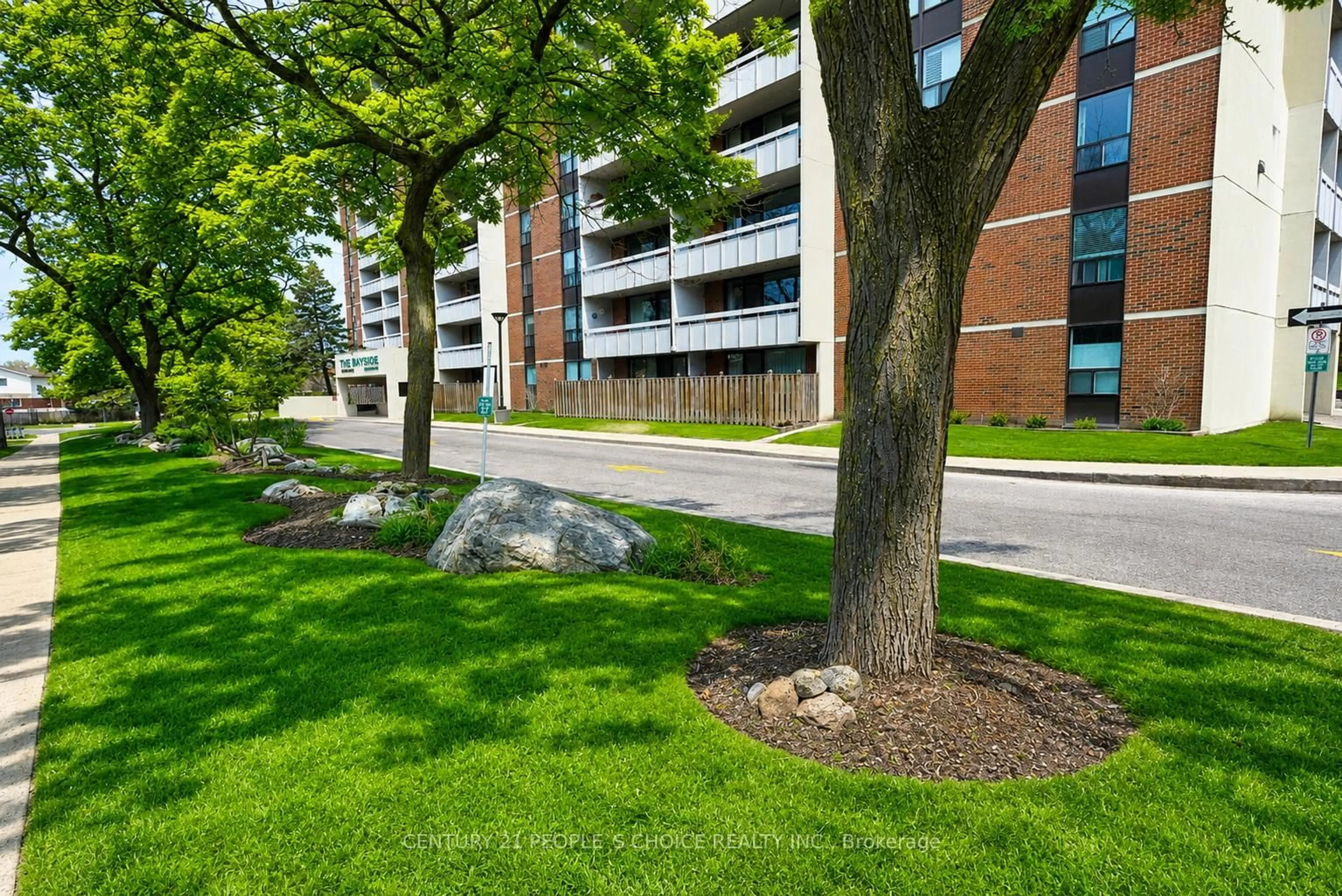 Patio, street for 1210 Radom St #1602, Pickering Ontario L1W 2Z3
