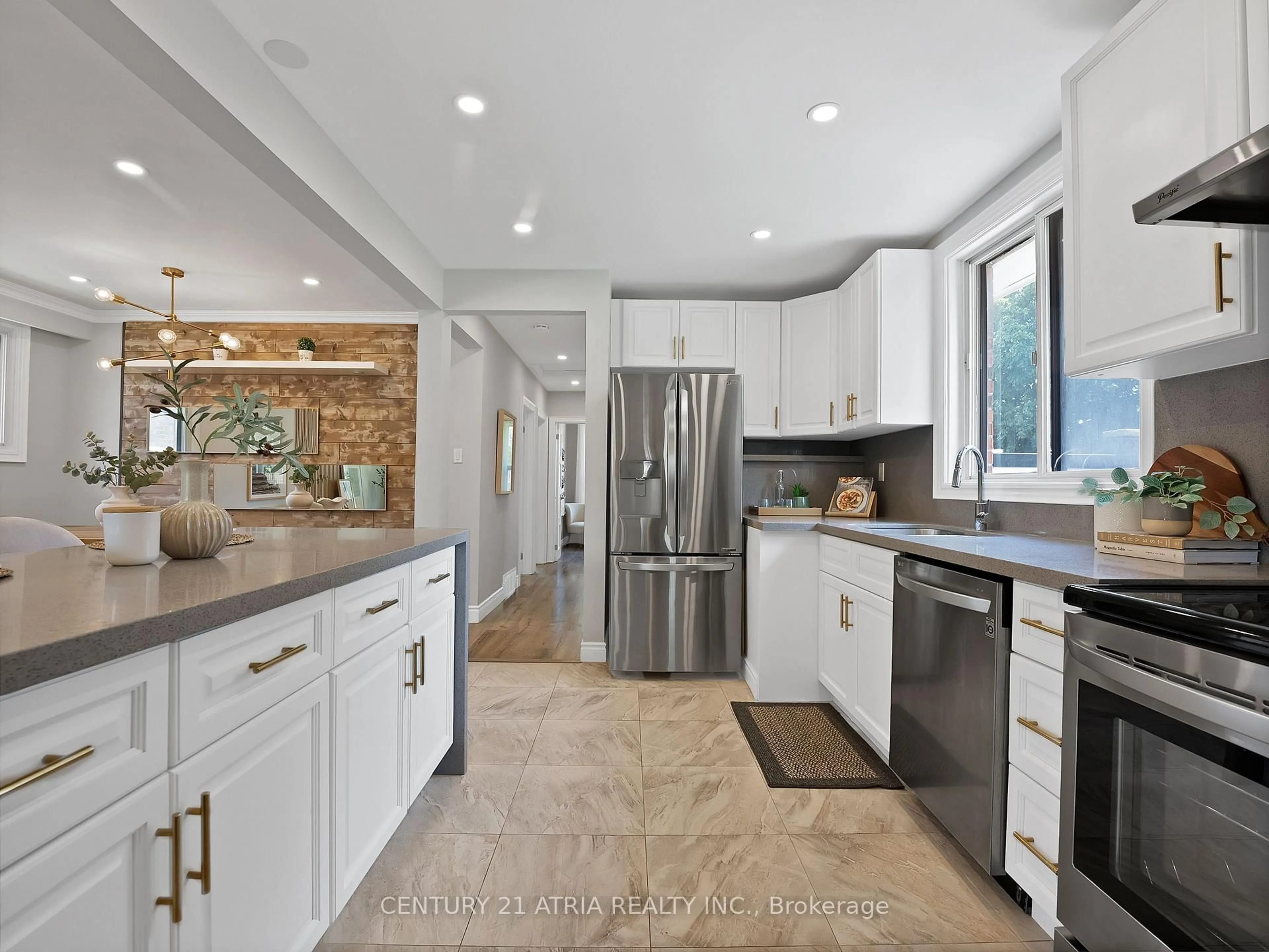 Open concept kitchen, ceramic/tile floor for 21 Cavehill Cres, Toronto Ontario M1R 4P8