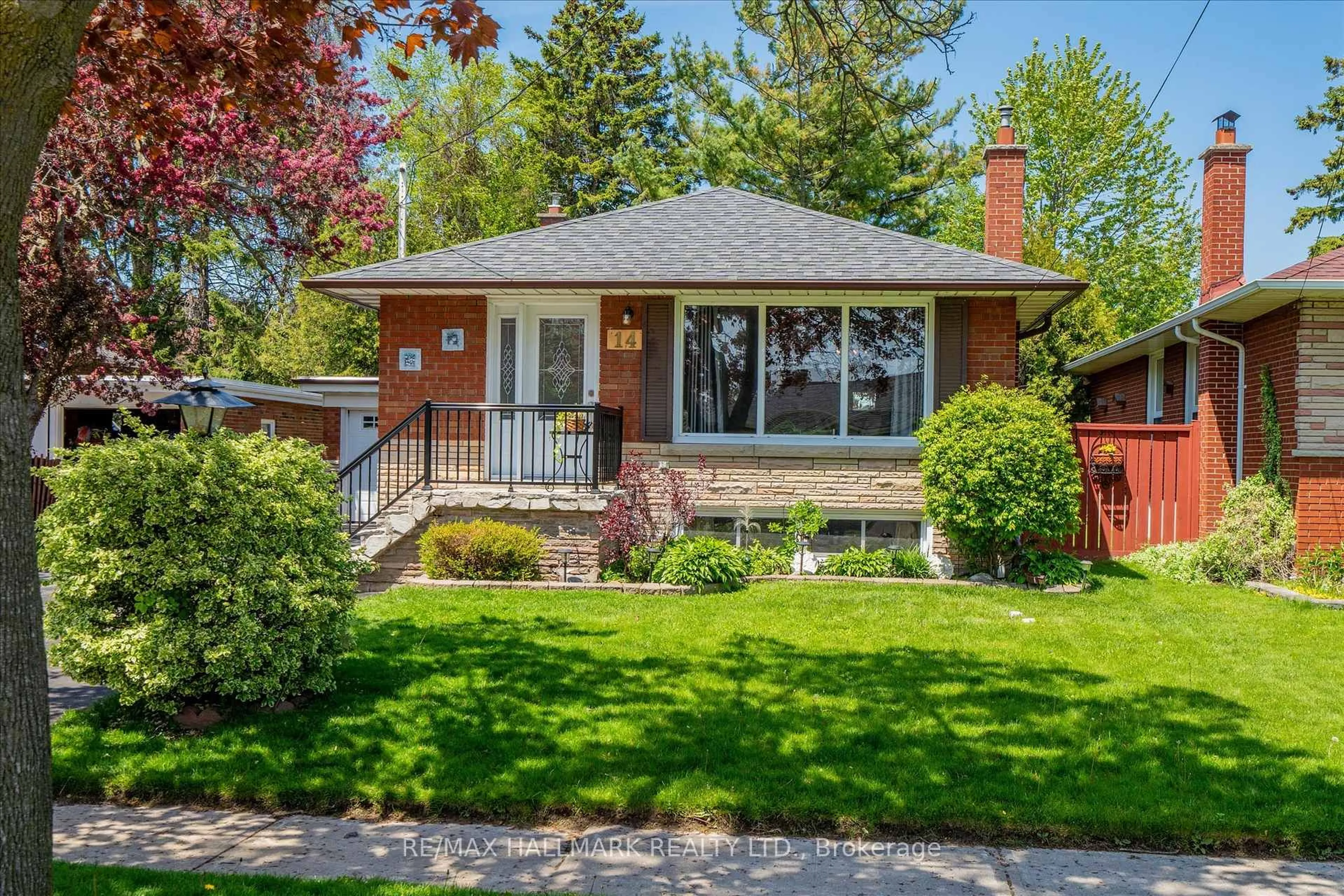 Home with brick exterior material, street for 14 Fintona Ave, Toronto Ontario M1E 1V3