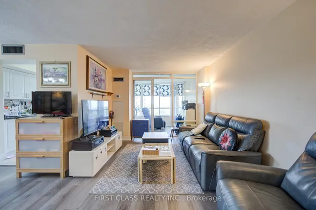 330 Alton Towers Circ #1112, Toronto 3