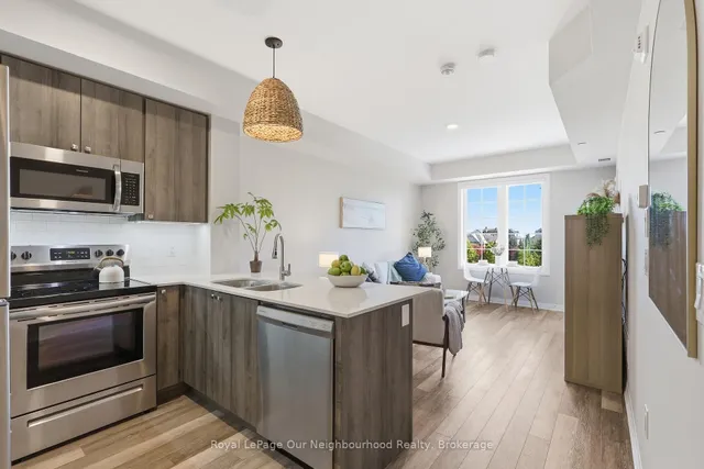 65 Shipway Ave #312, Clarington 4