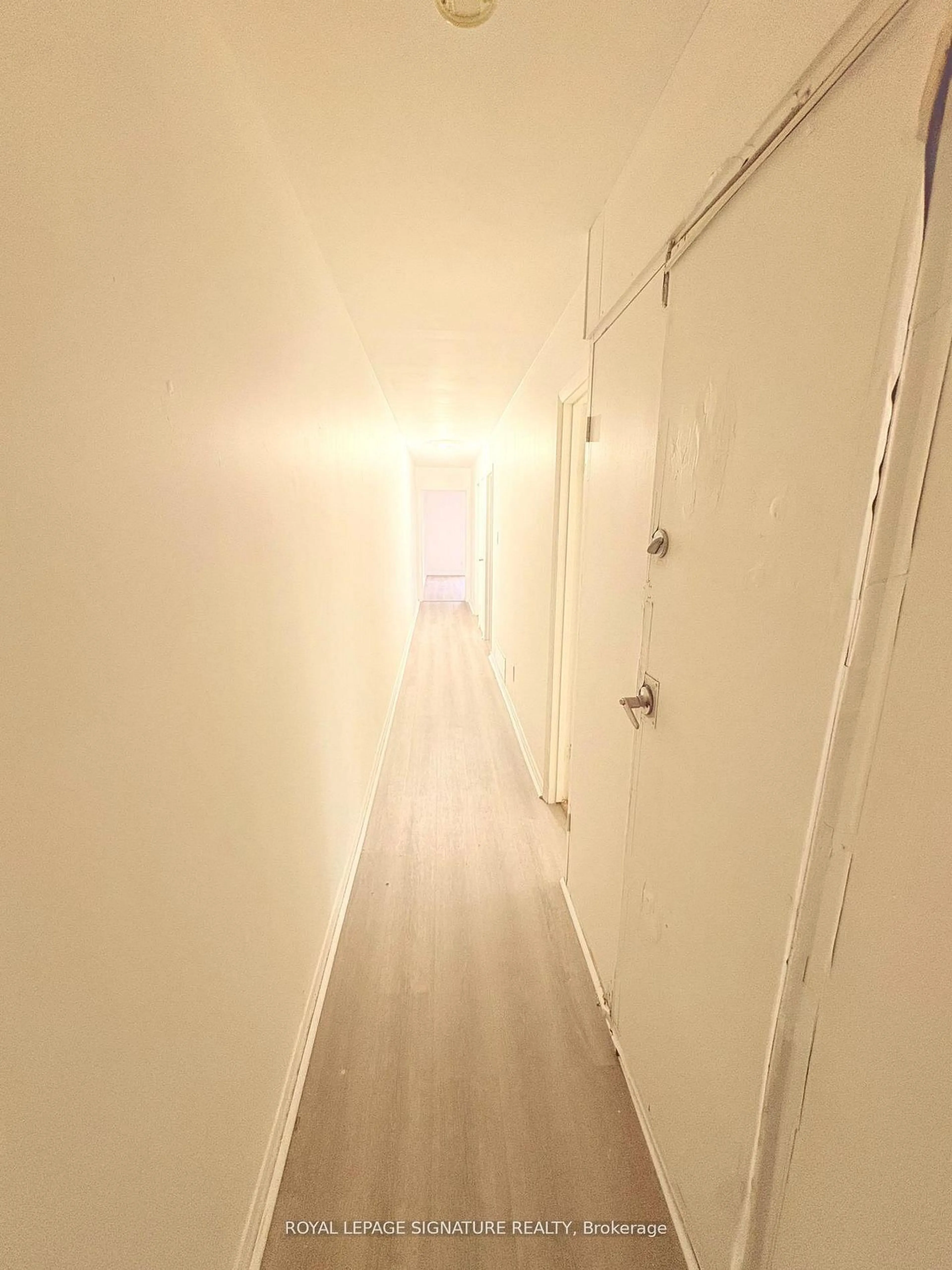 A pic of a room for 237 Pickering St, Toronto Ontario M4E 3J9