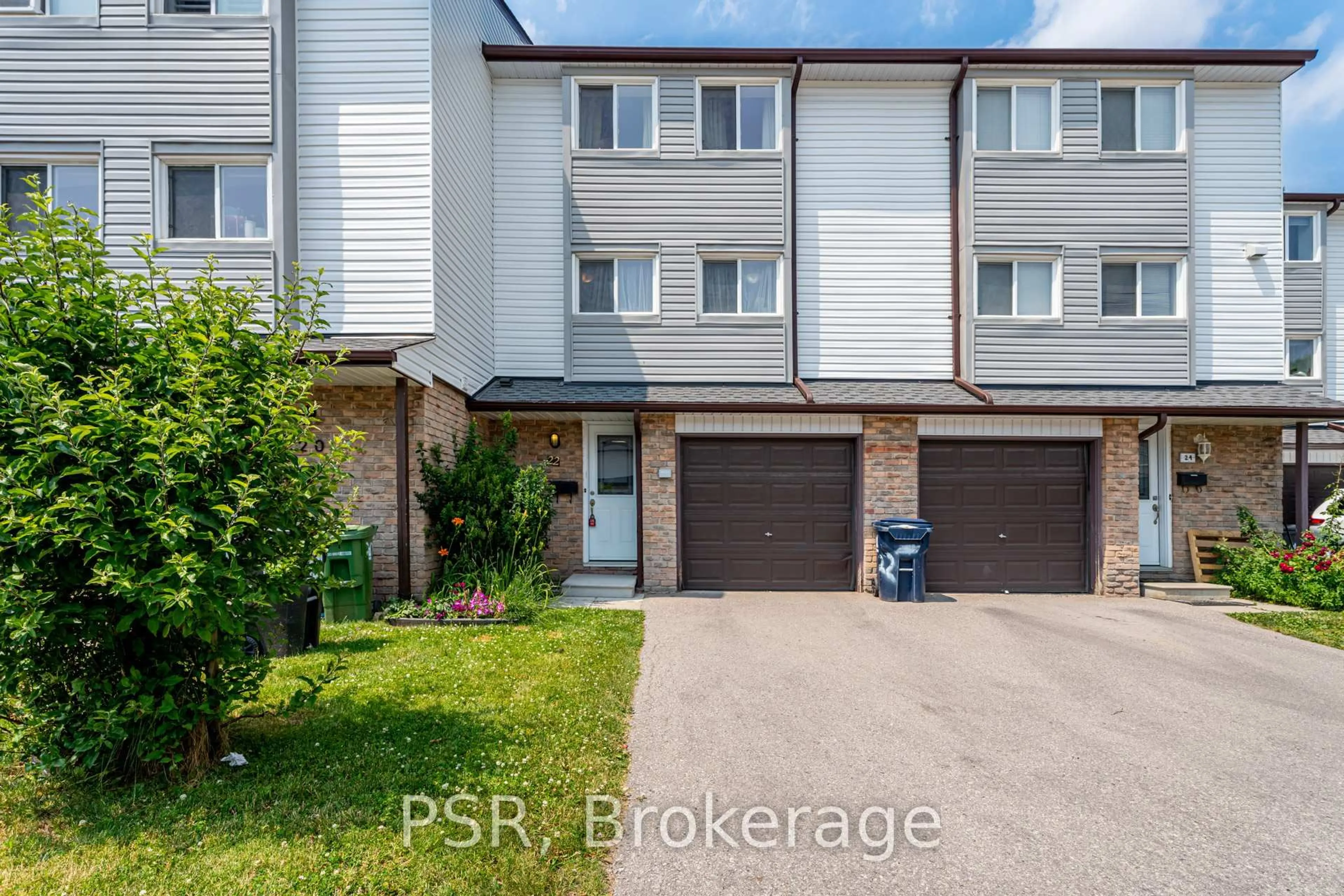 A pic from outside/outdoor area/front of a property/back of a property/a pic from drone, street for 50 Verne Cres #22, Toronto Ontario M1B 2Z1
