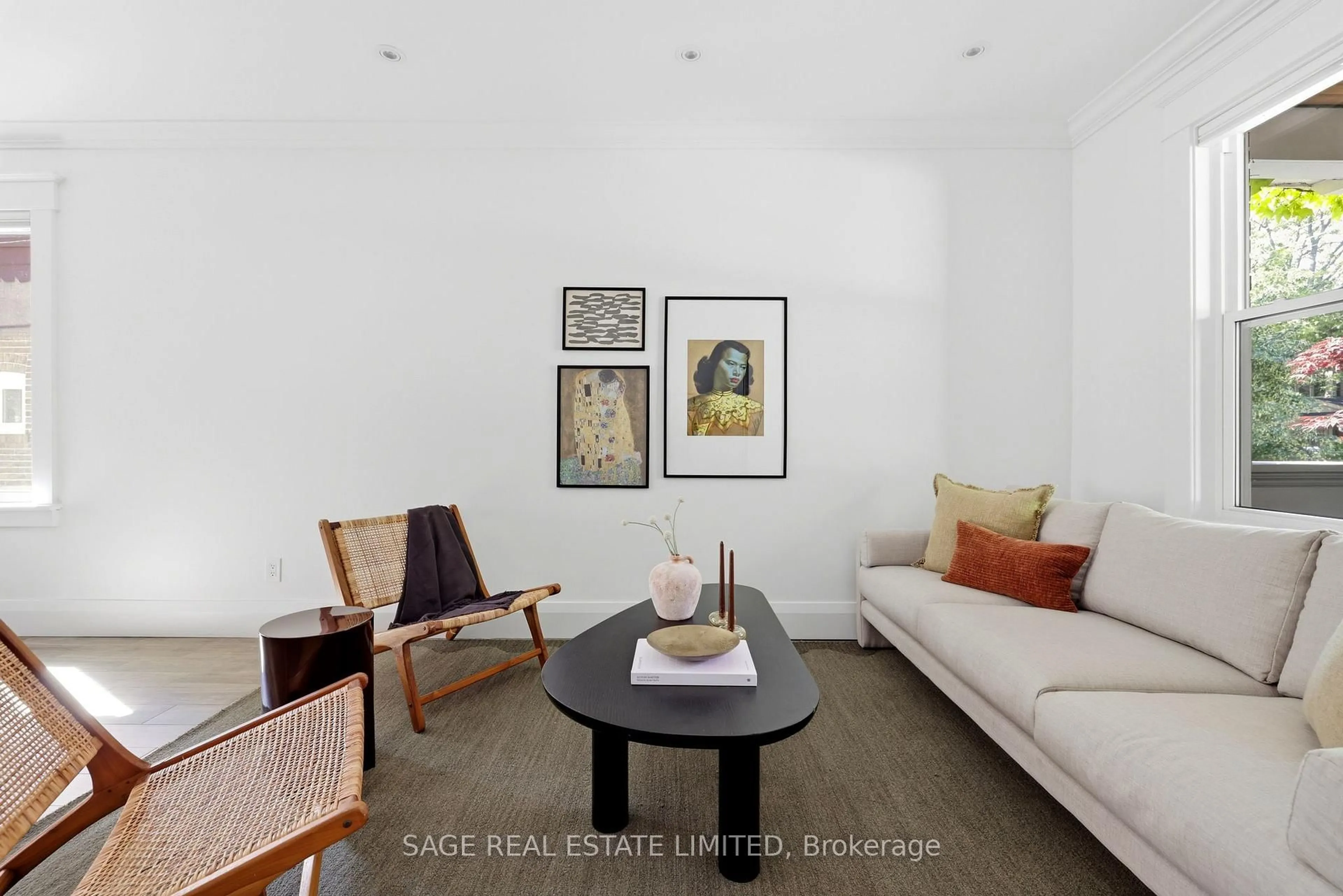 Living room with furniture, unknown for 25 Lawlor Ave, Toronto Ontario M4E 3L8