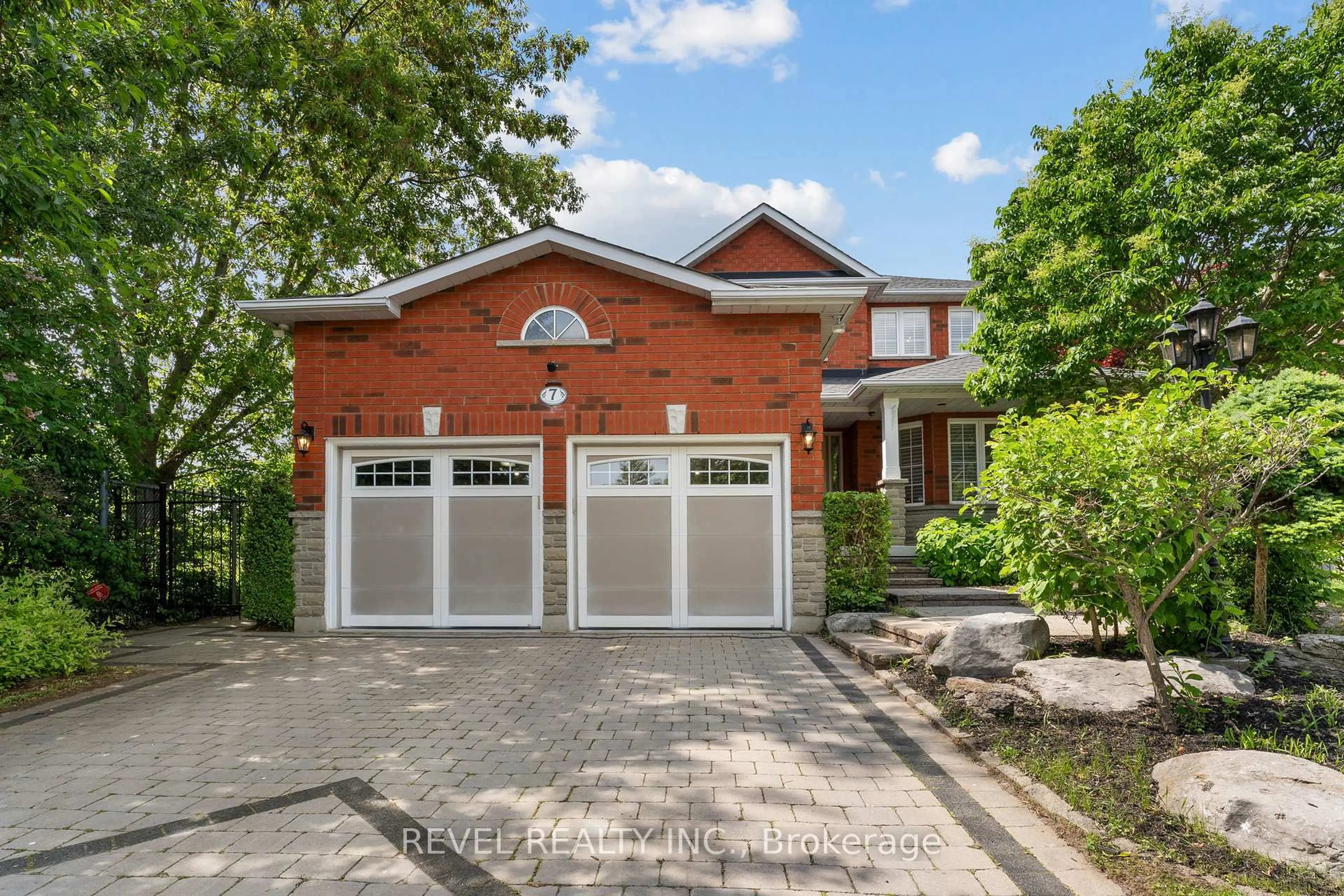 Home with brick exterior material, street for 7 Callander Crt, Ajax Ontario L1S 7M5