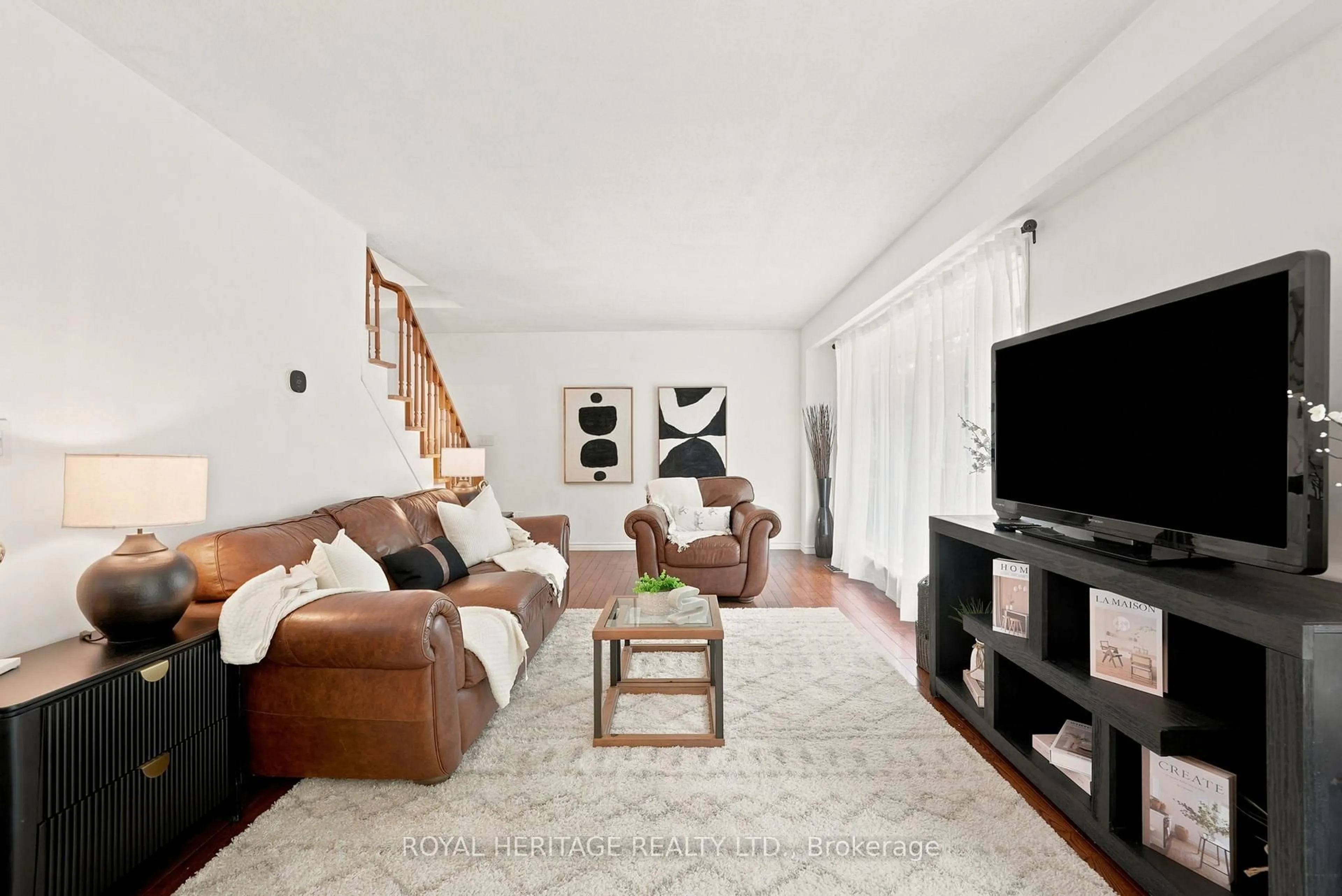 Living room with furniture, unknown for 518 Crestwood Dr, Oshawa Ontario L1G 2R5