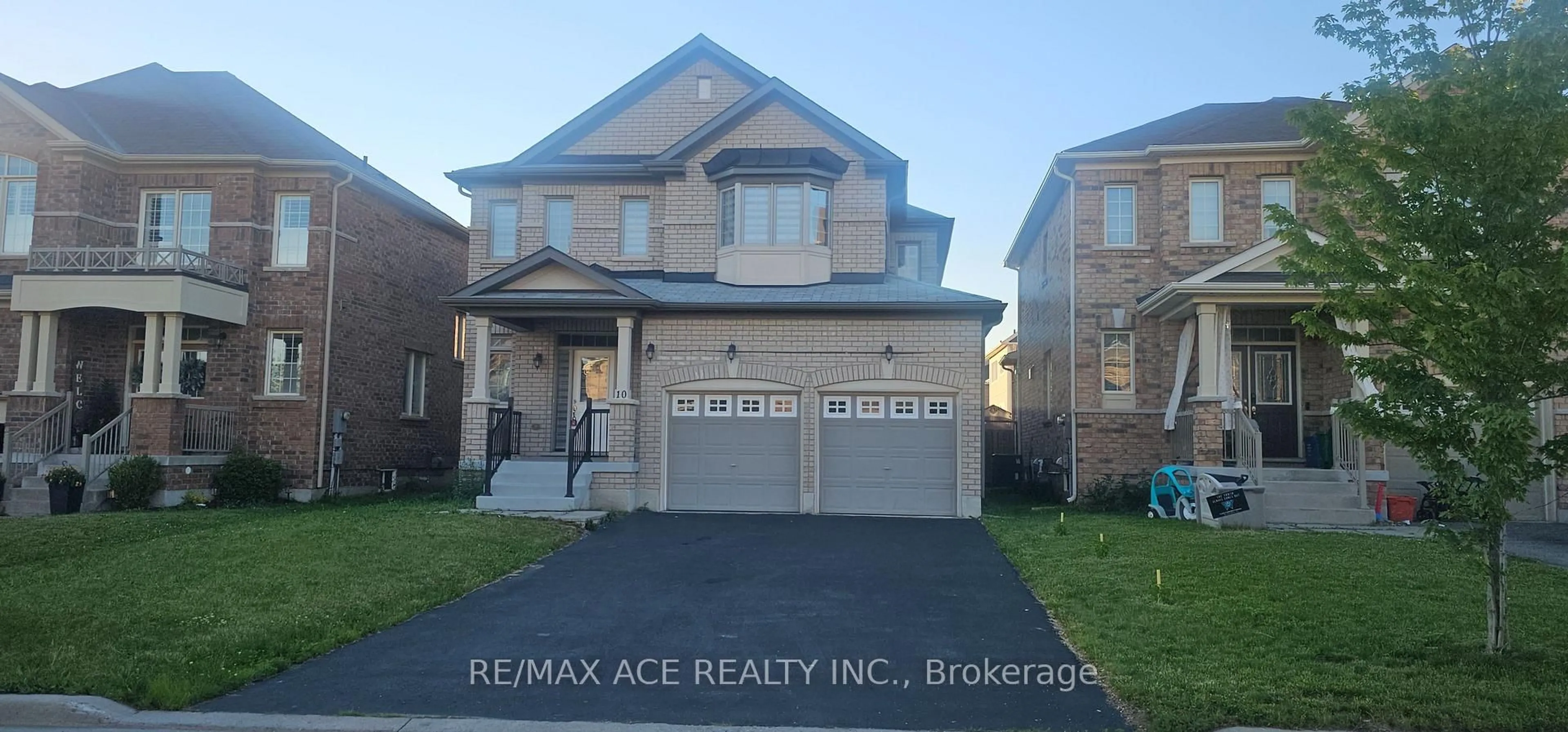 Unknown for 10 Gusul Ave, Clarington Ontario L1B 0K7