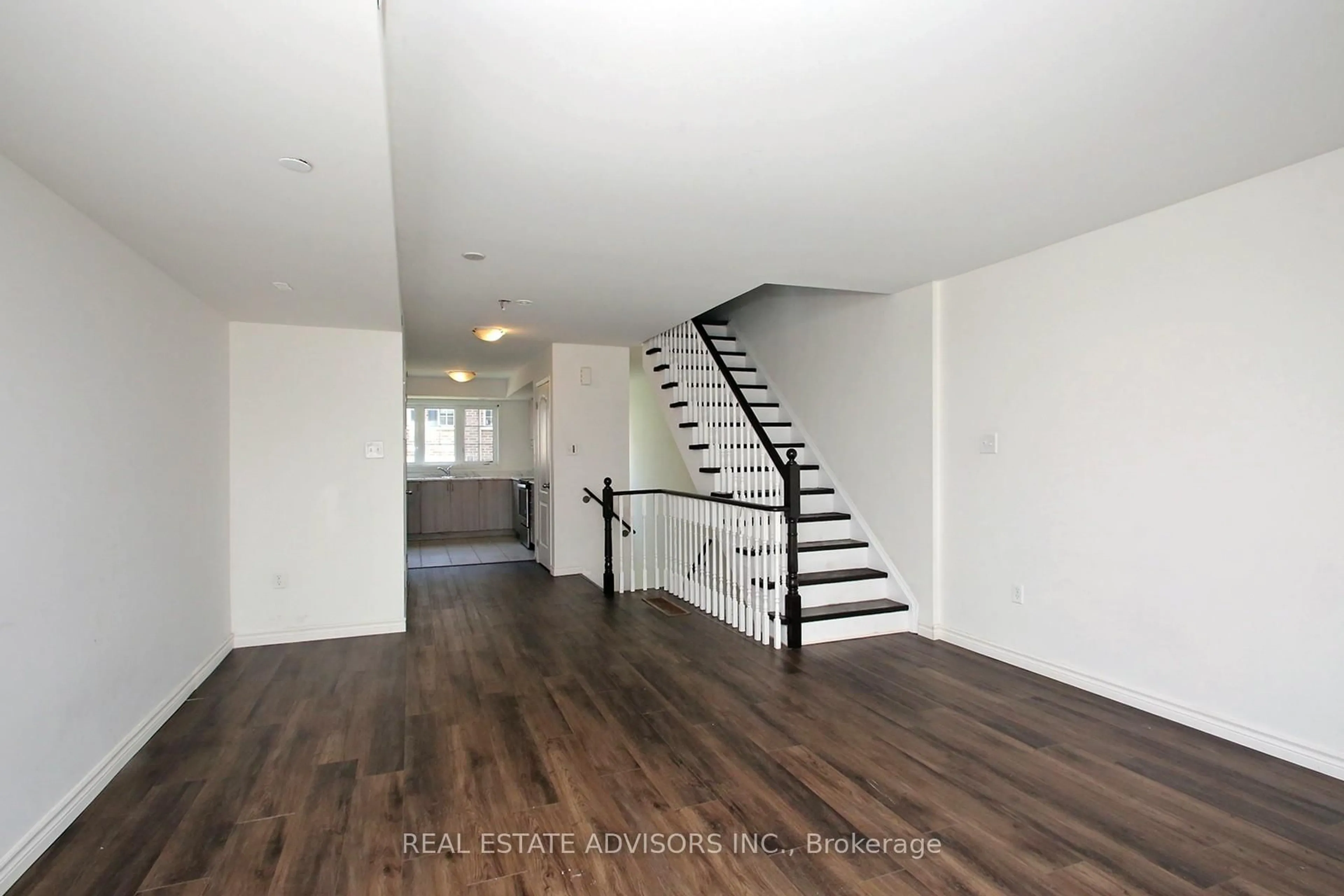Unknown for 2696 Deputy Minister Path #169, Oshawa Ontario L1H 7K4
