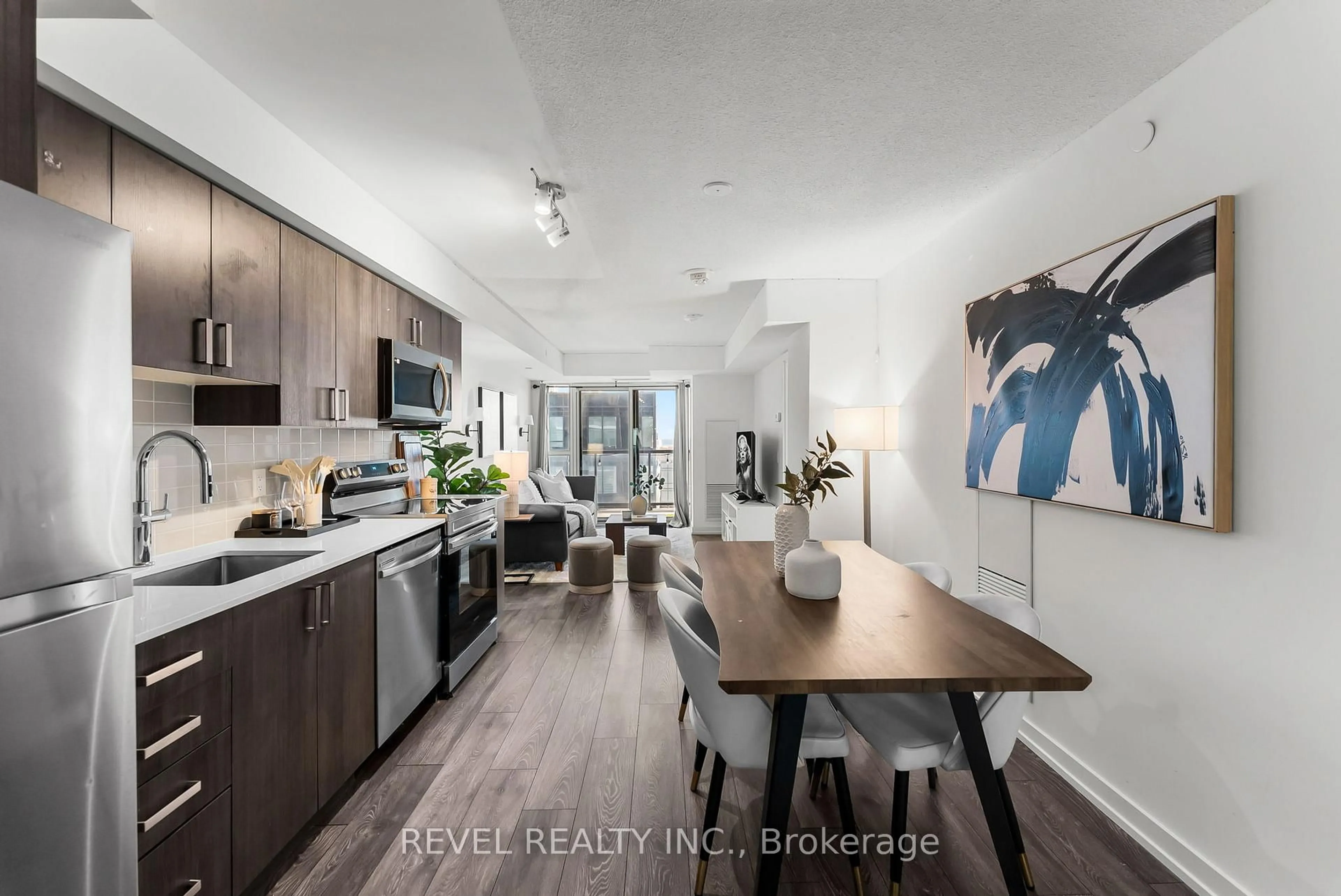 Open concept kitchen, unknown for 1455 Celebration Dr #1704, Pickering Ontario L1W 0C3