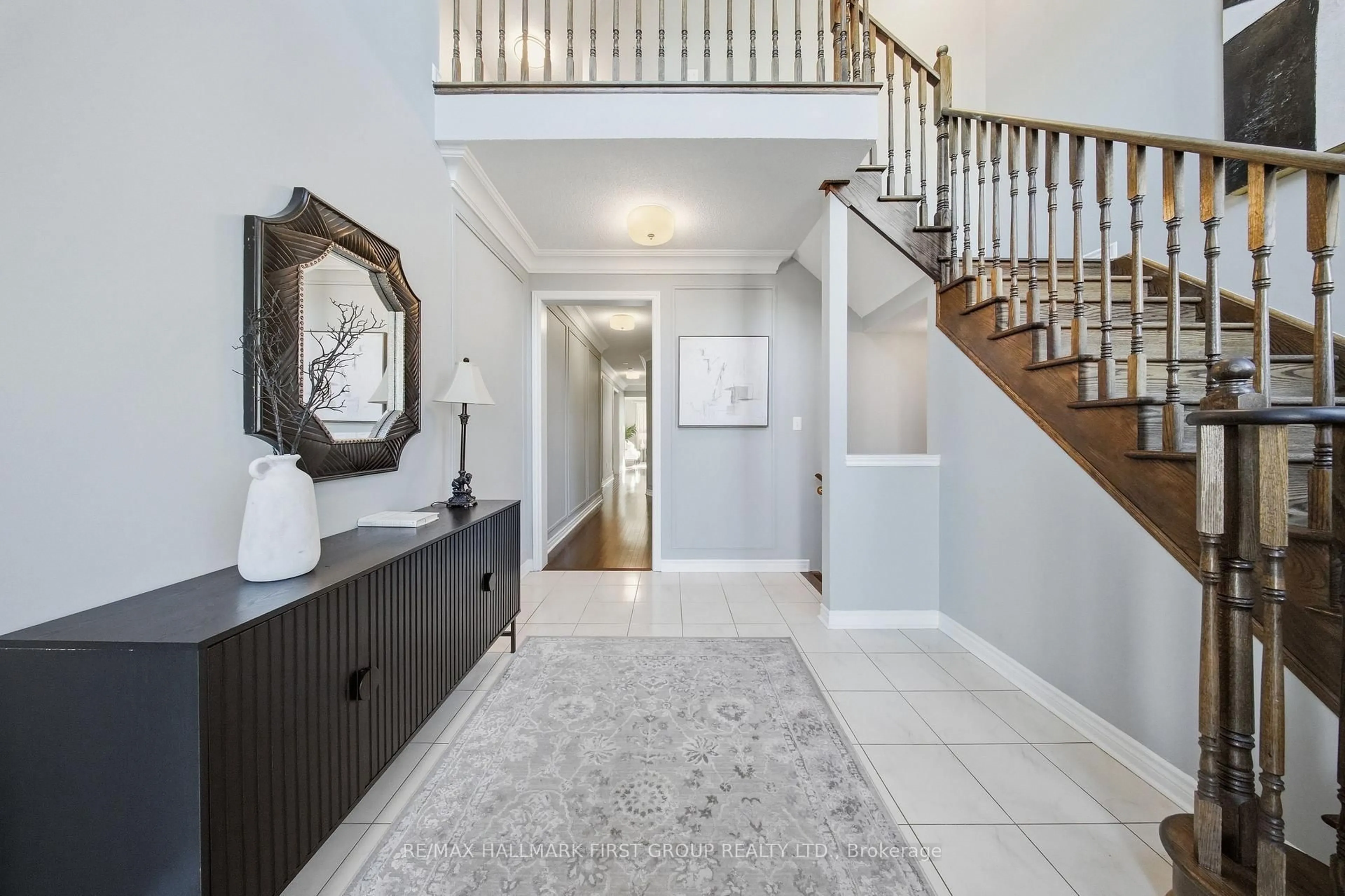 Indoor entryway for 1788 Jack Glenn St, Oshawa Ontario L1K 0W3