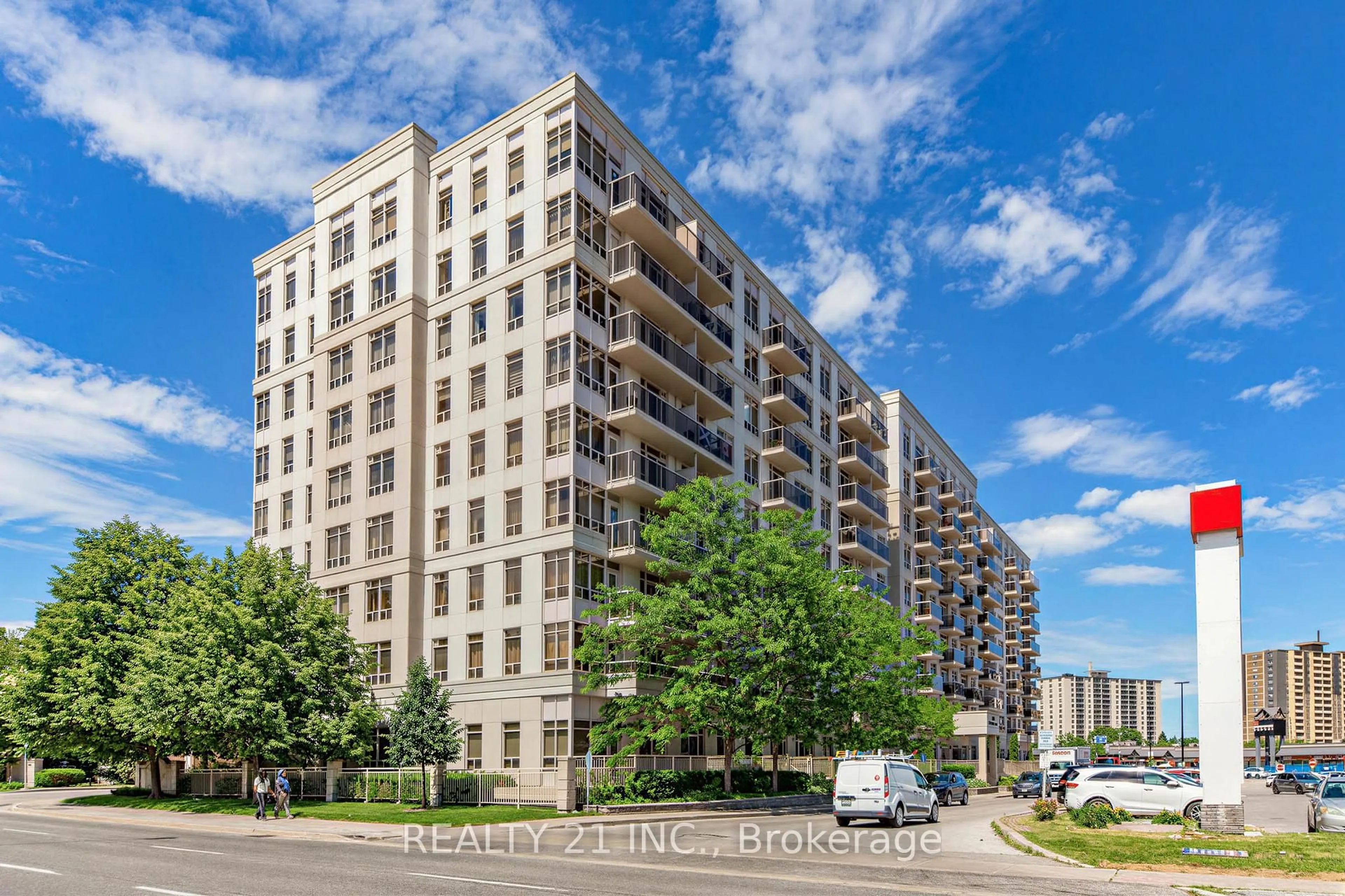 A pic from outside/outdoor area/front of a property/back of a property/a pic from drone, building for 3650 Kingston Rd #514, Toronto Ontario M1M 3X9