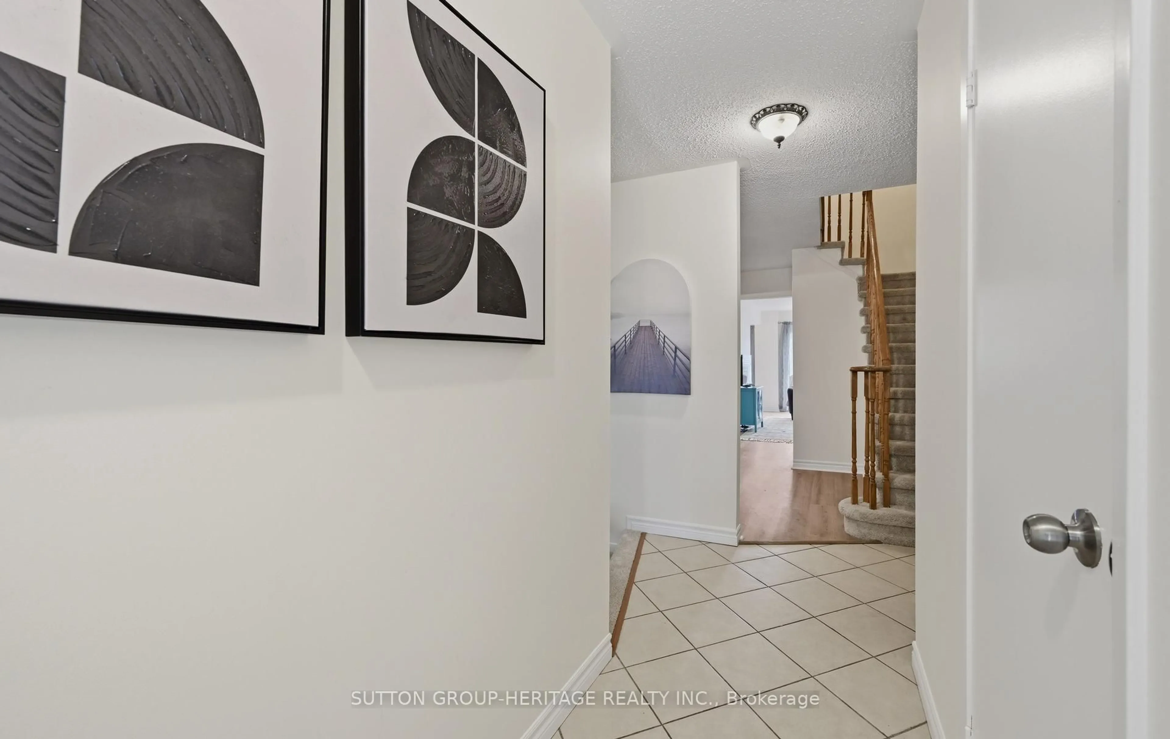 Unknown for 26 Fearn Cres, Ajax Ontario L1S 5L6
