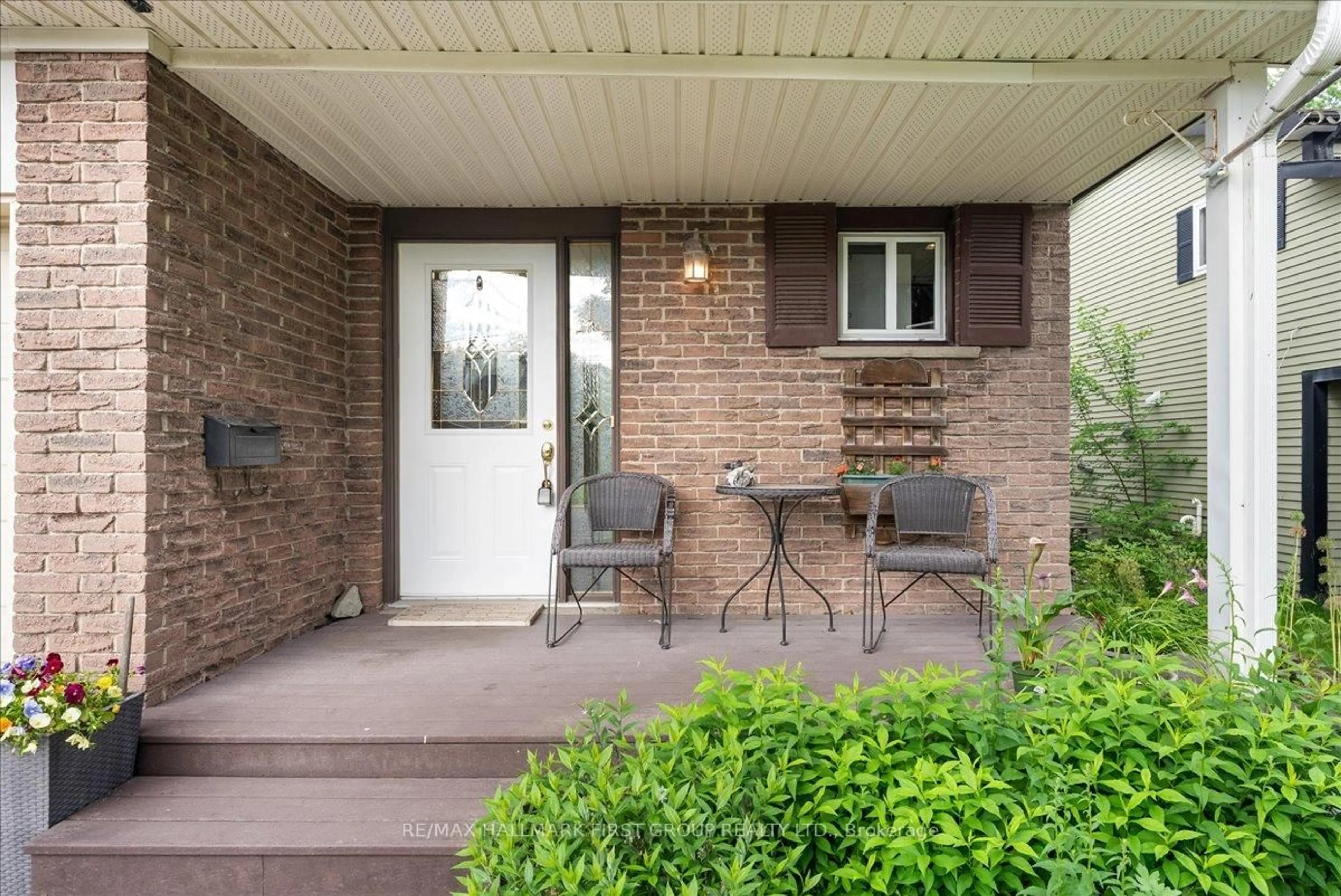 Unknown for 100 Martin Rd, Clarington Ontario L1C 3N4