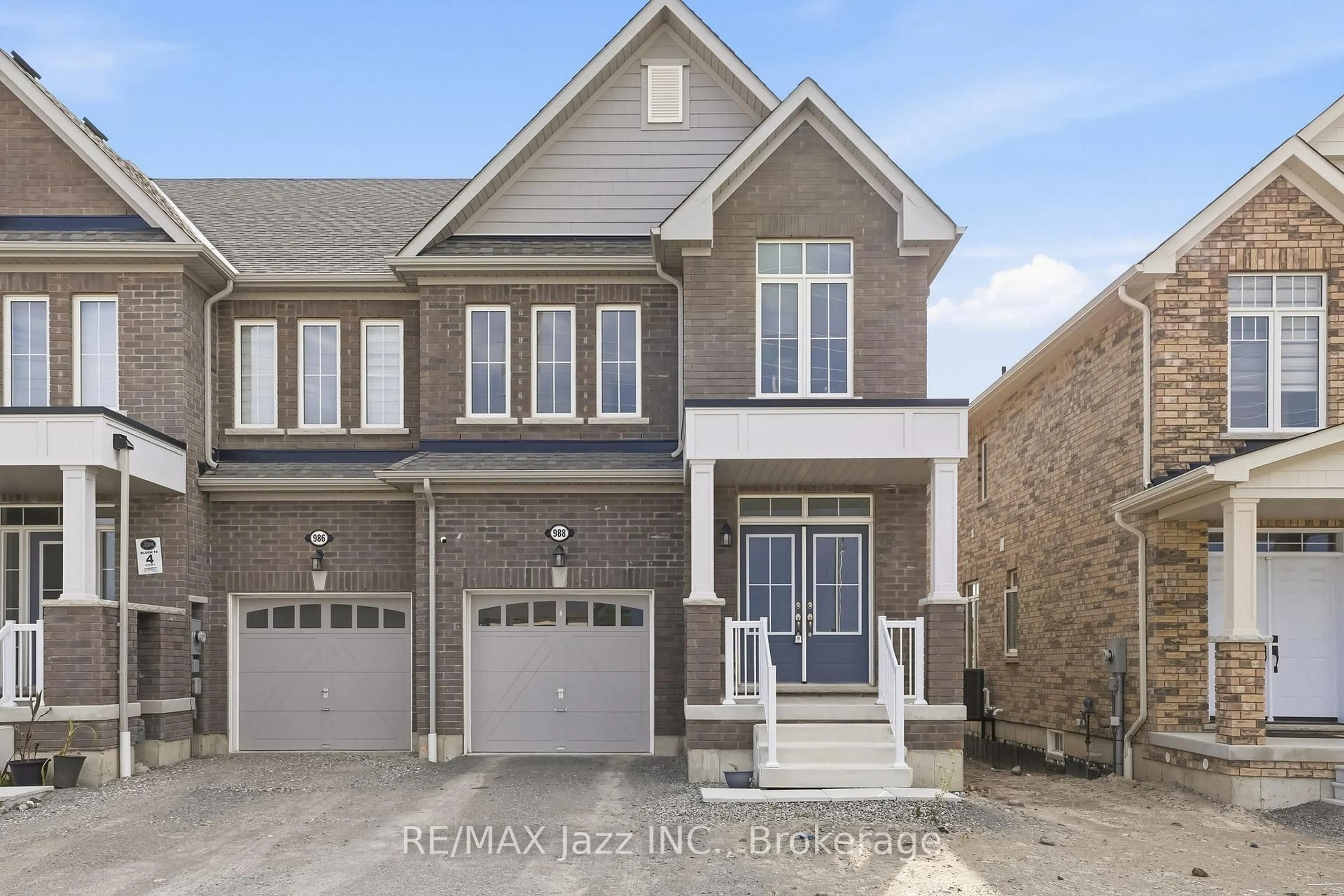 Home with brick exterior material, street for 988 Matthew Murray Cres, Oshawa Ontario L1K 3G5