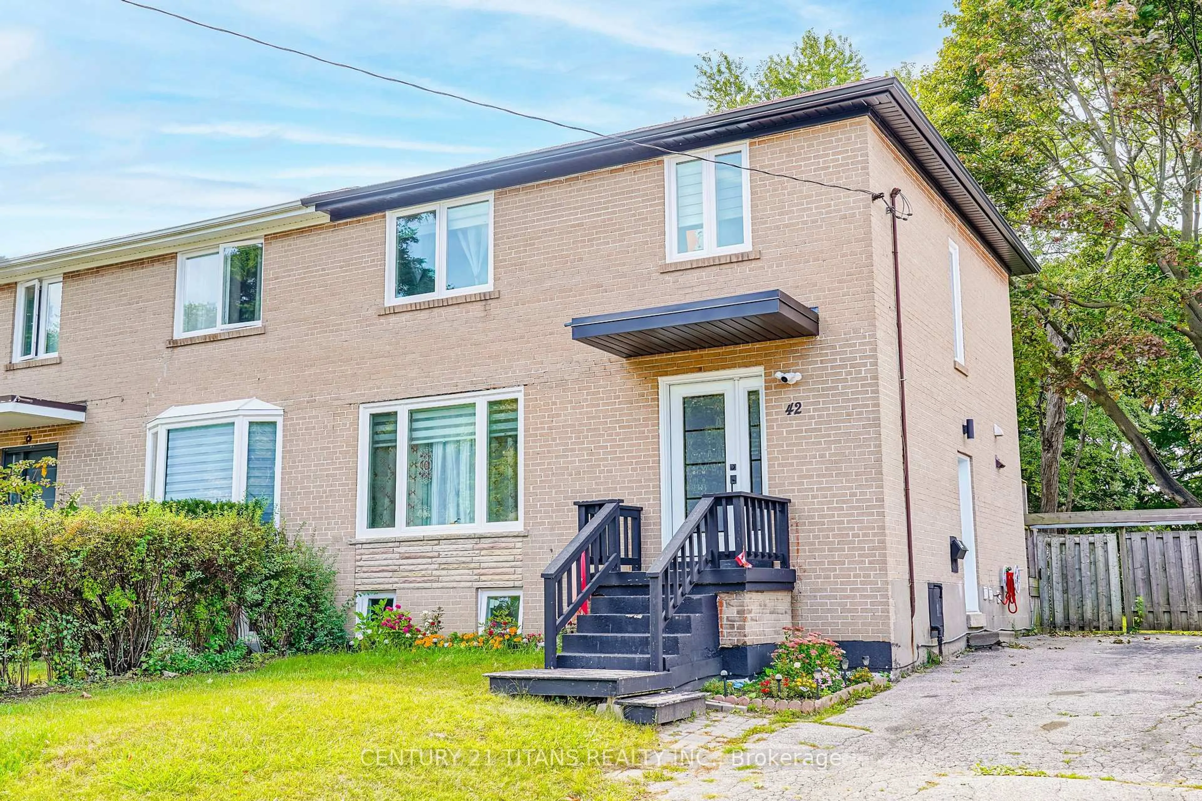 Home with brick exterior material, street for 42 Pixley Cres, Toronto Ontario M1E 3G6