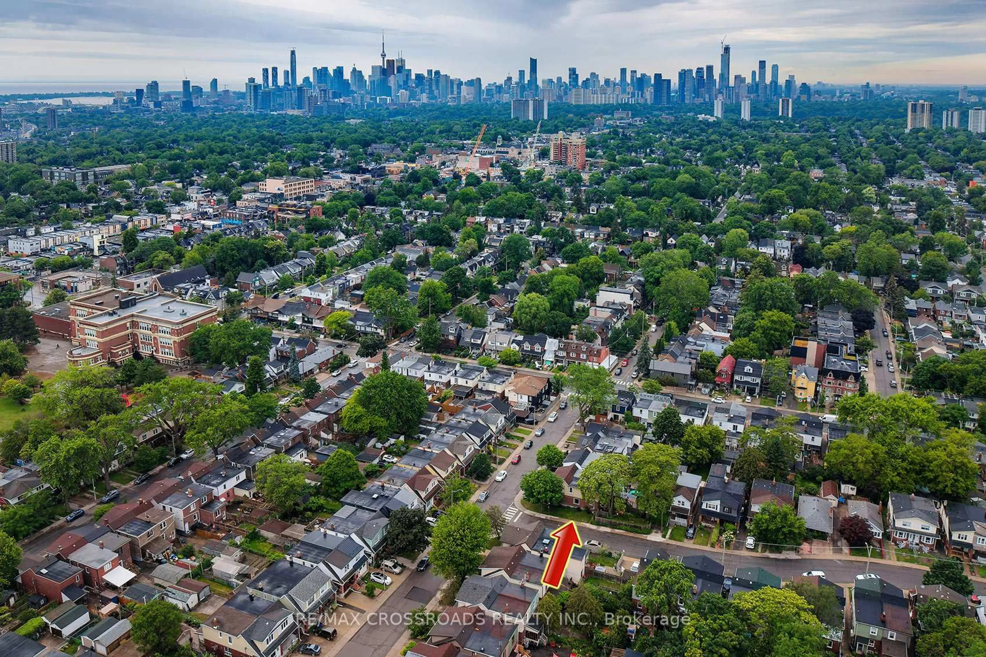 A pic from outside/outdoor area/front of a property/back of a property/a pic from drone, city buildings view from balcony for 90 Milverton Blvd, Toronto Ontario M4J 1T8